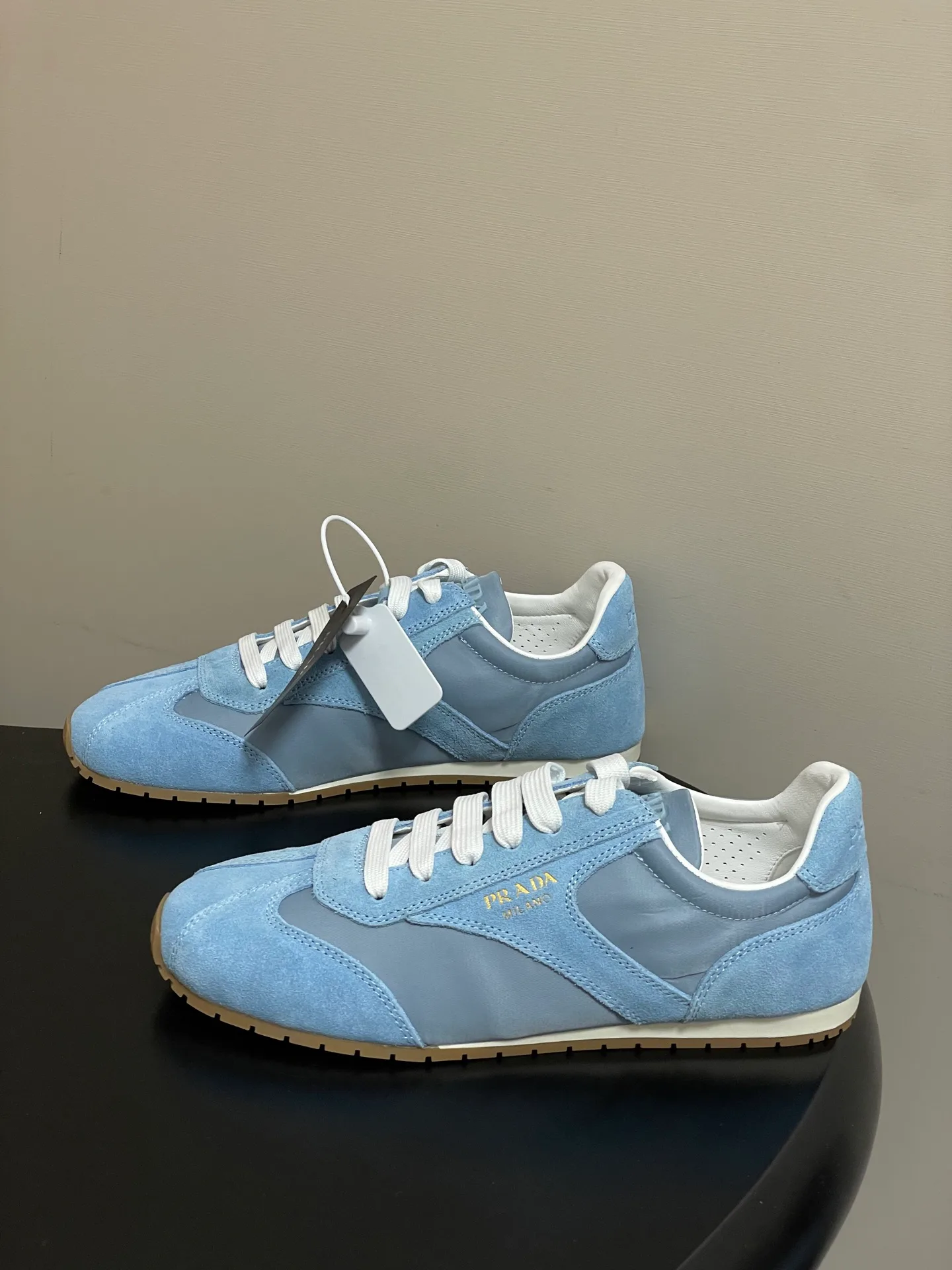 Кроссовки Женские Prada 12880100