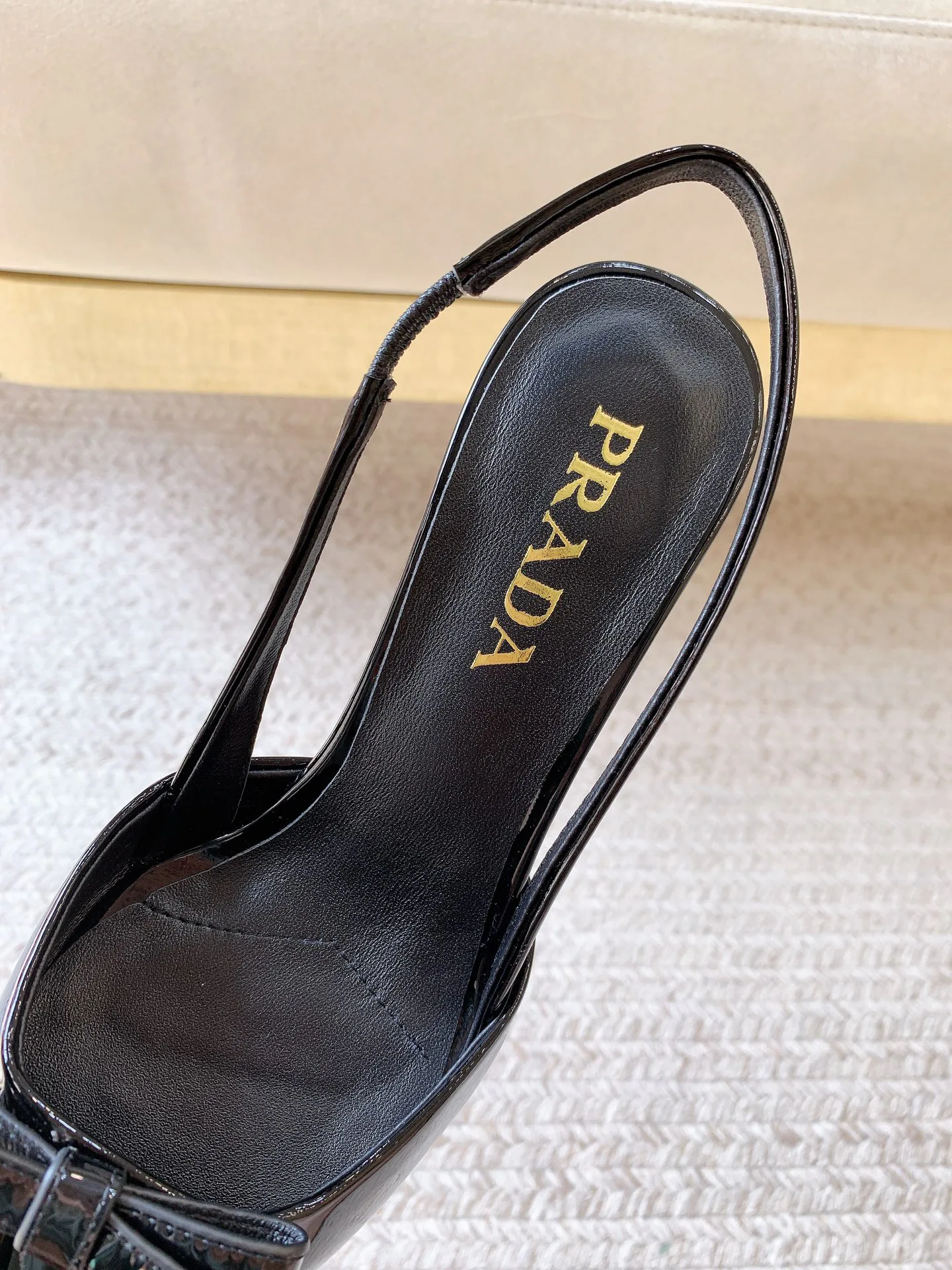 Босоножки Женские Prada 17802491