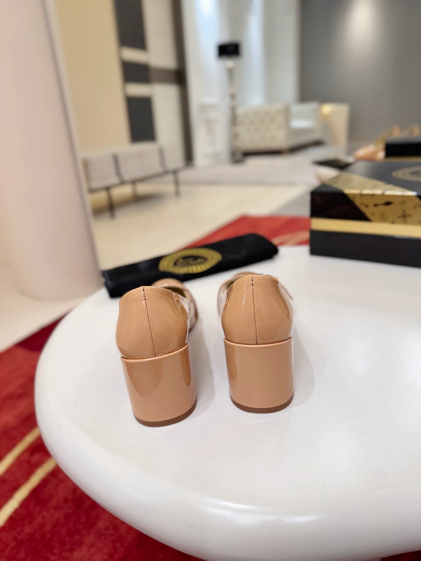 Туфли Женские Christian Louboutin 18821451