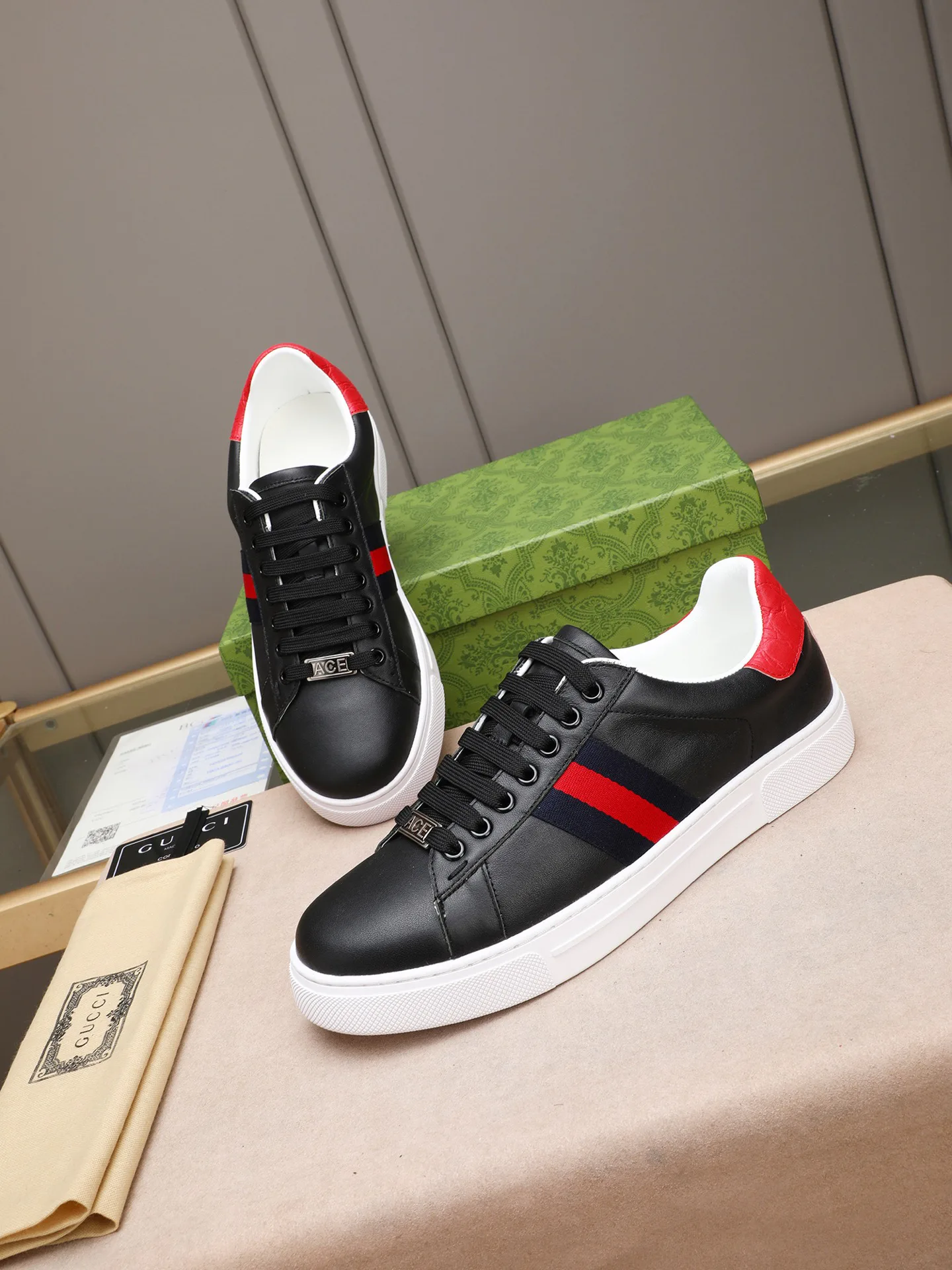 Кроссовки Мужские Gucci 12960043