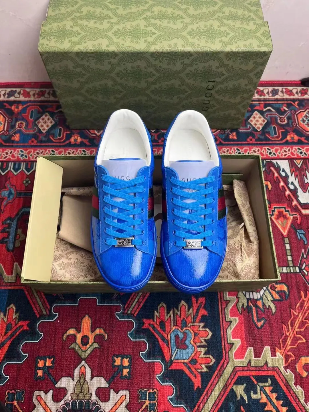 Кроссовки Женские Gucci 19081345