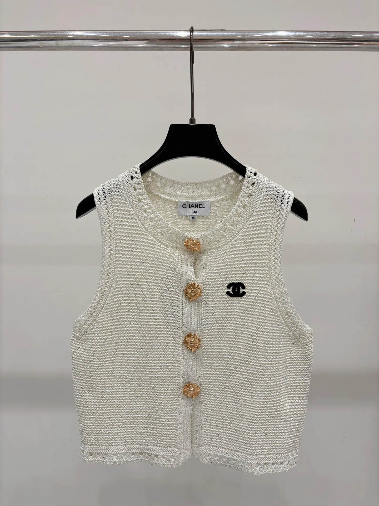 Жилеты Женские Chanel 17612124