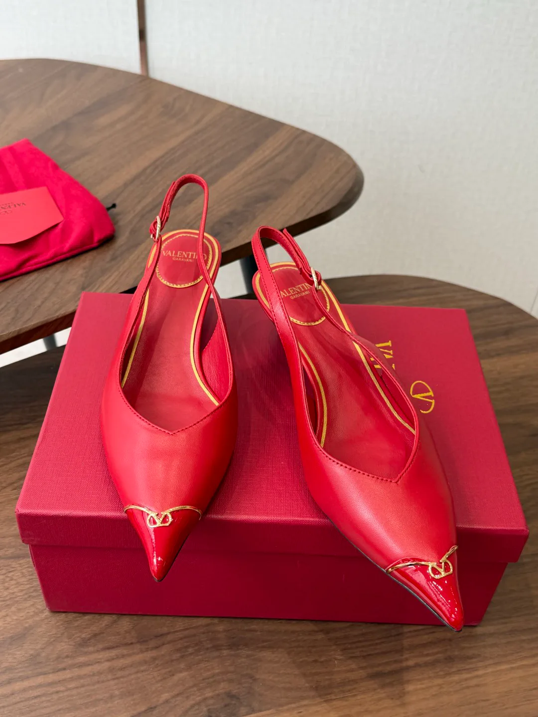 Босоножки Женские Valentino 17364702
