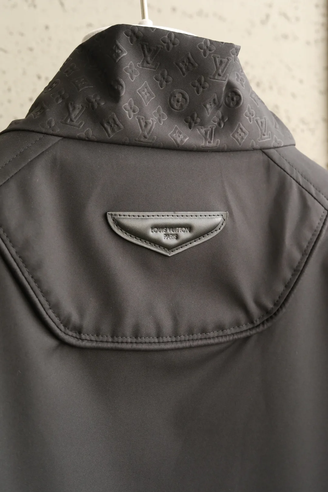 Жилеты Мужские Louis Vuitton 11424981