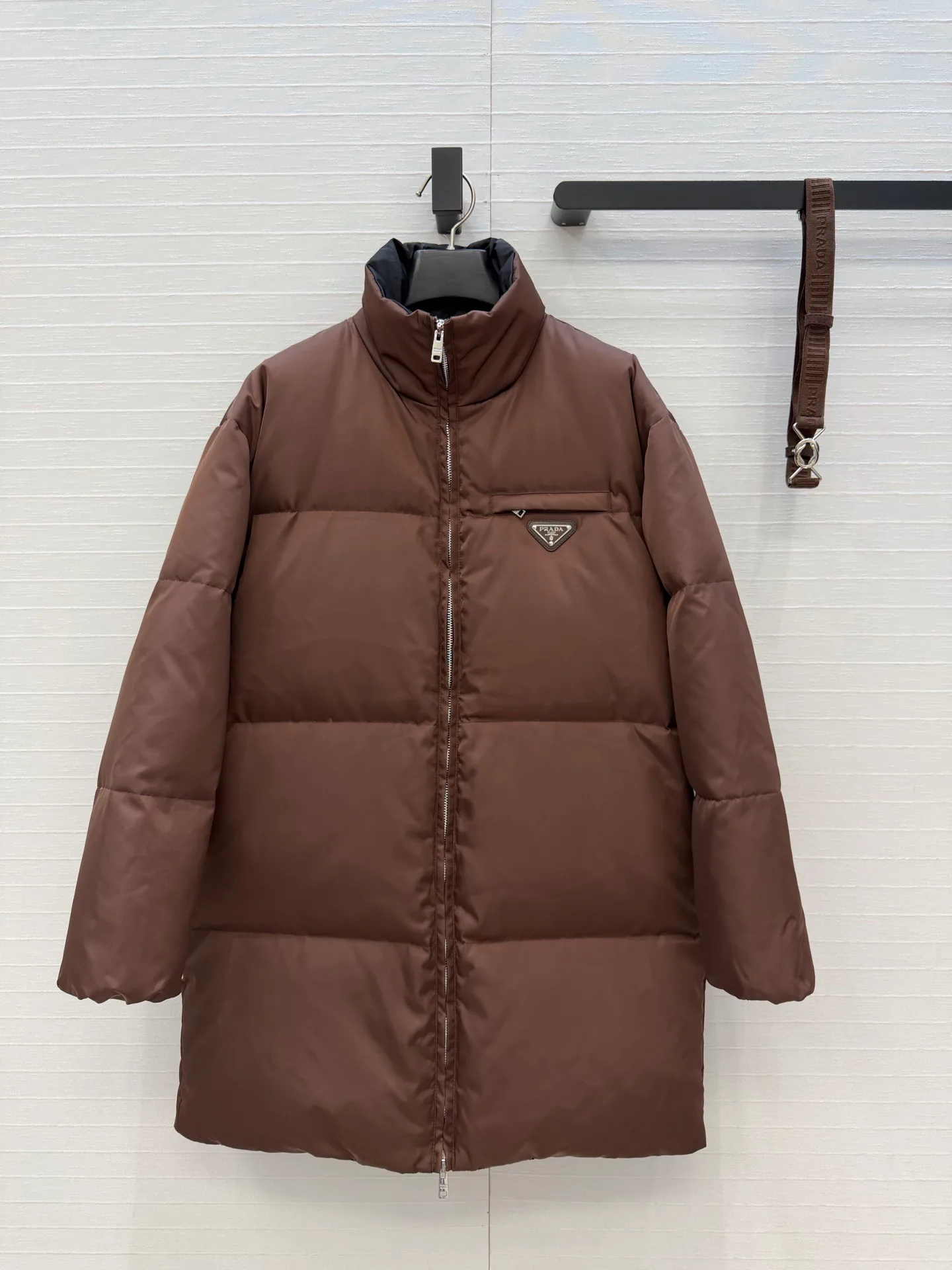 Куртки И Пуховики Женские Prada 19332012