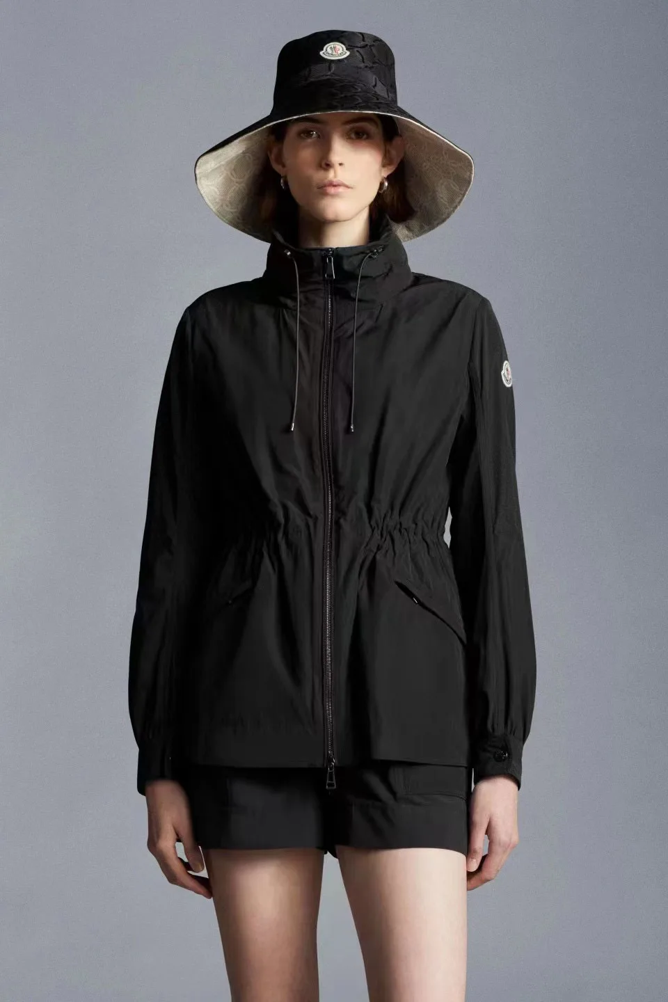 Куртки И Пуховики Женские Moncler 10248607