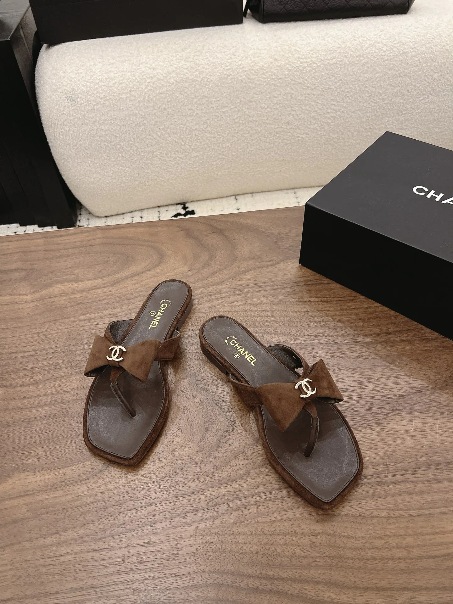 Шлепанцы Женские Chanel 16902357