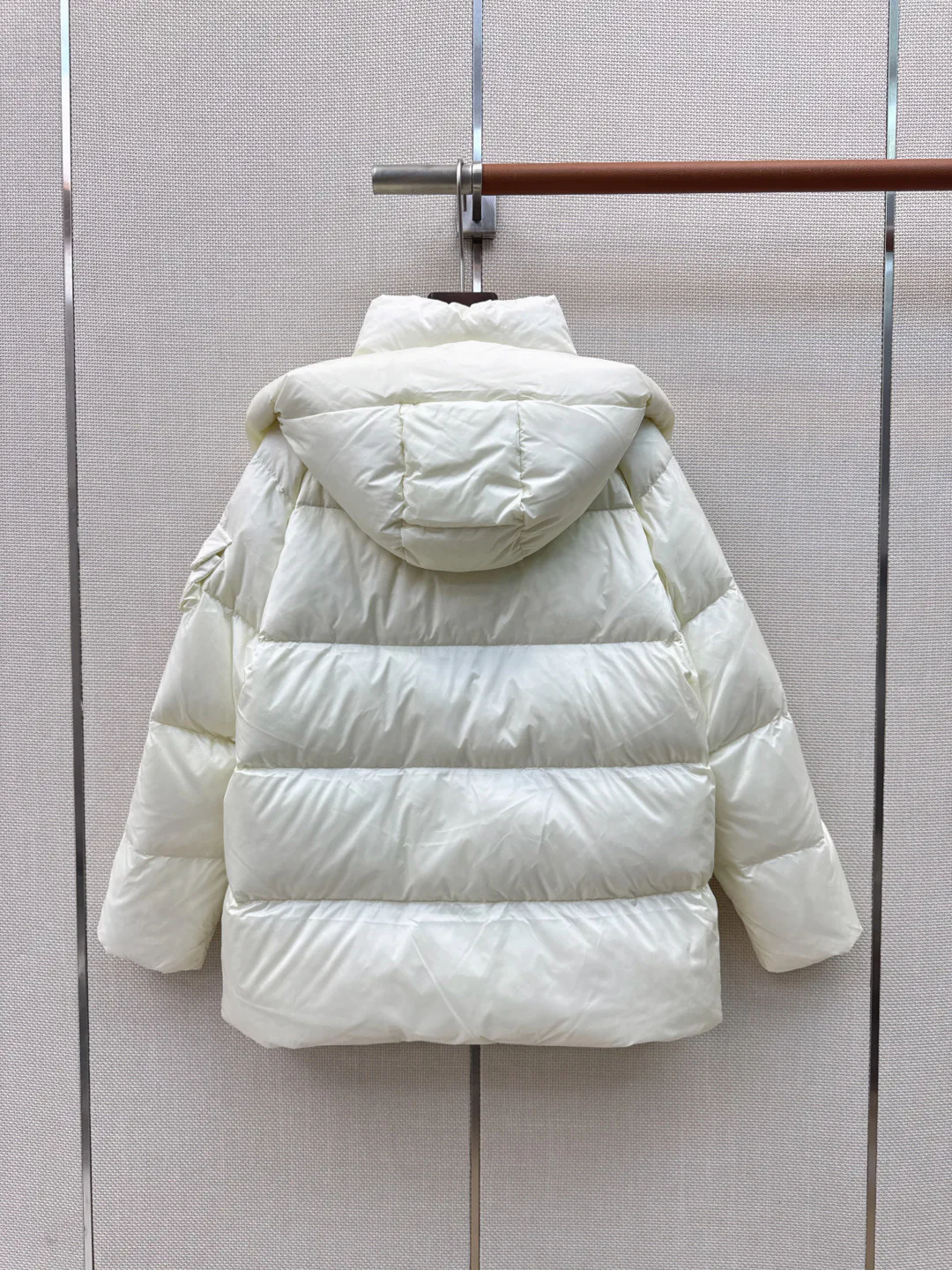 Куртки И Пуховики Женские Prada 18398231