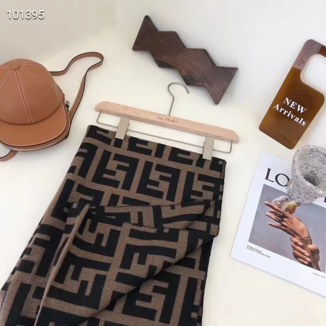 Шарфы Fendi 438411