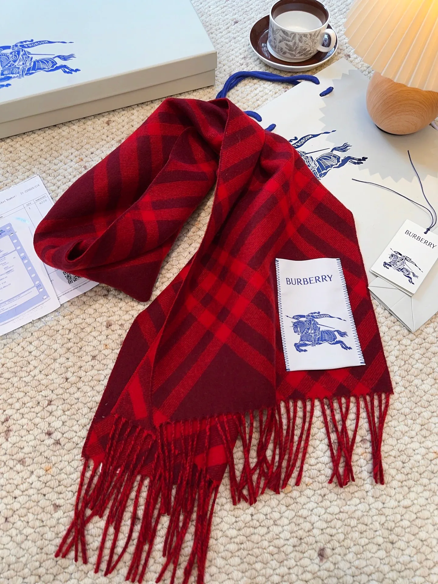Шарфы Burberry 18105486