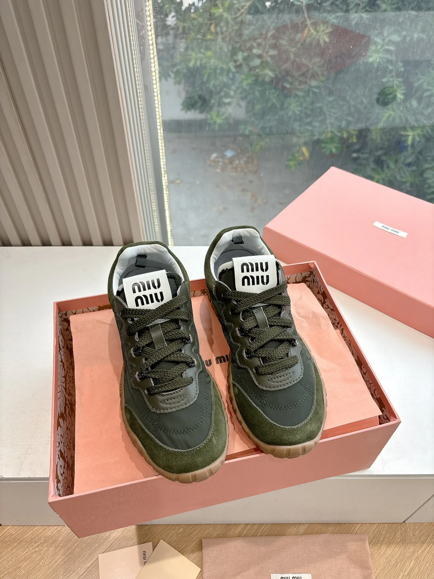 Кроссовки Женские Miu Miu 9782