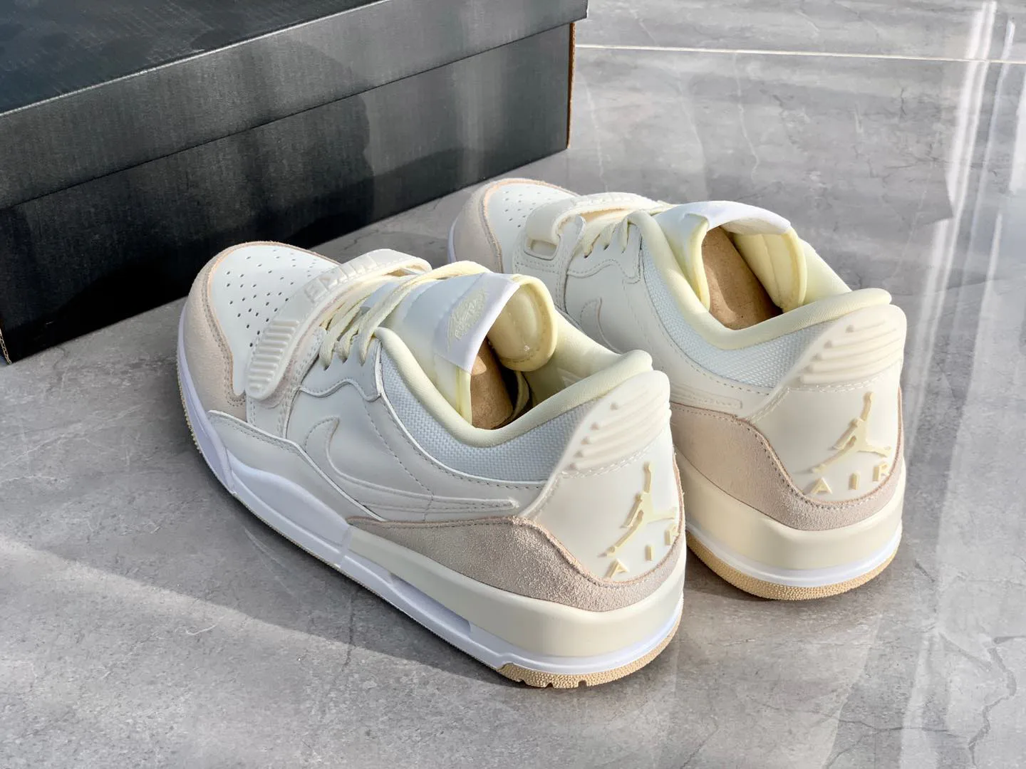 Кроссовки Женские Nike 4281