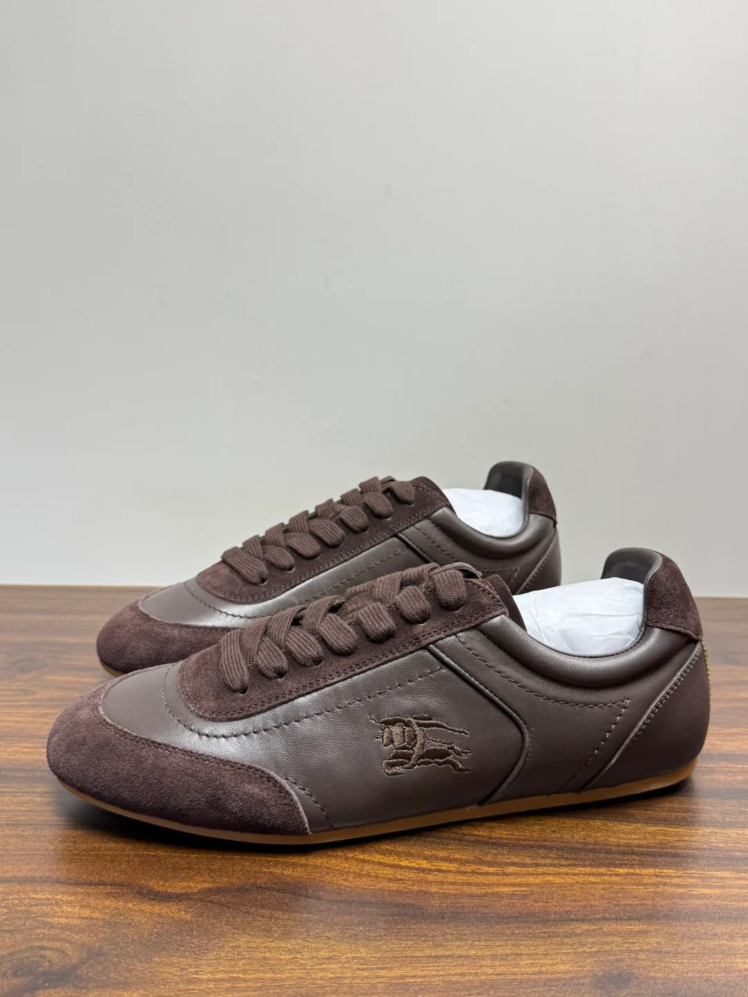 Кроссовки Женские Burberry 19716352