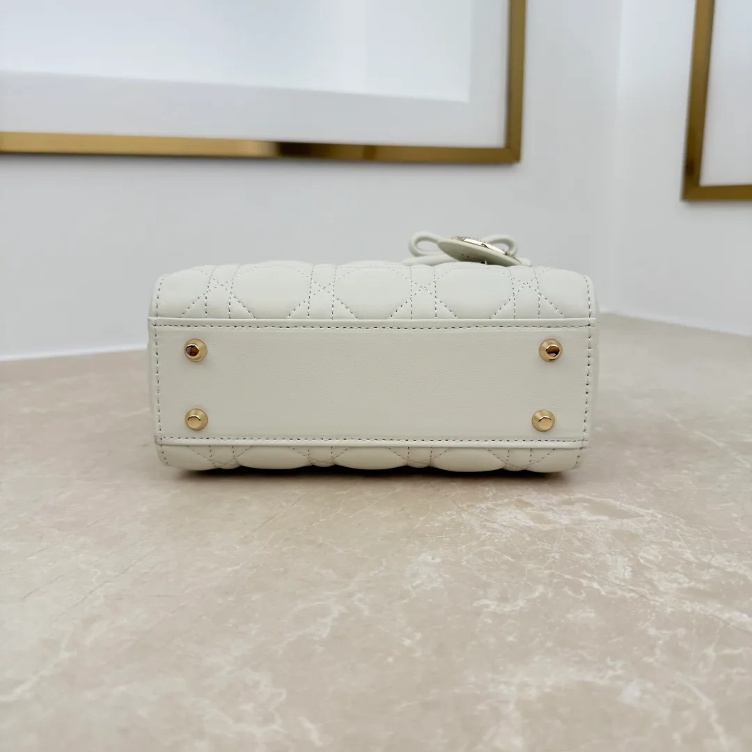 Классические Сумки Женские Christian Dior 18116215