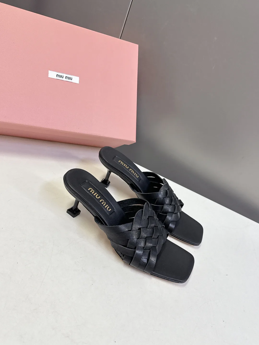 Босоножки Женские Miu Miu 1895105