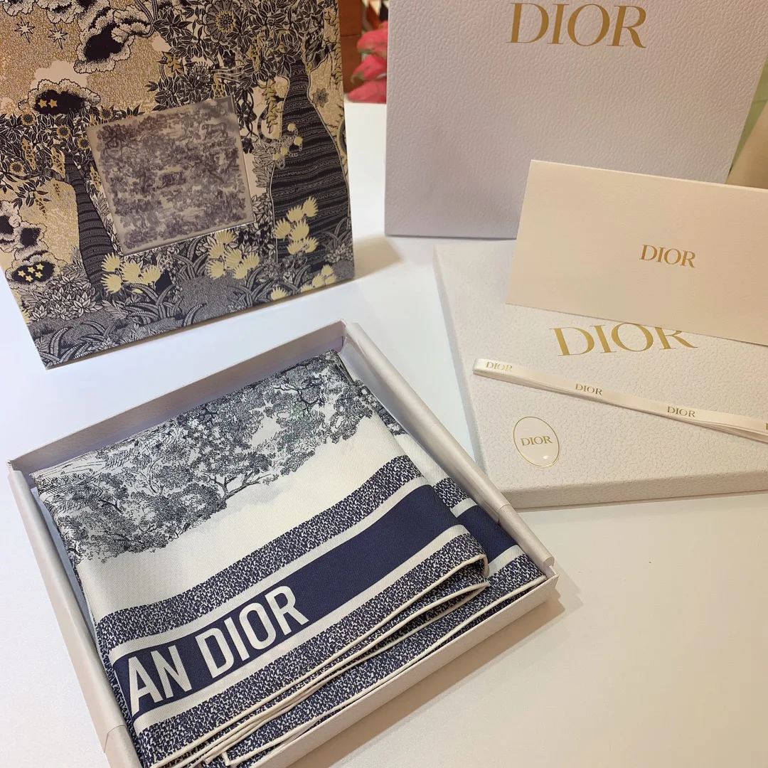 Шарфы Christian Dior 17925516