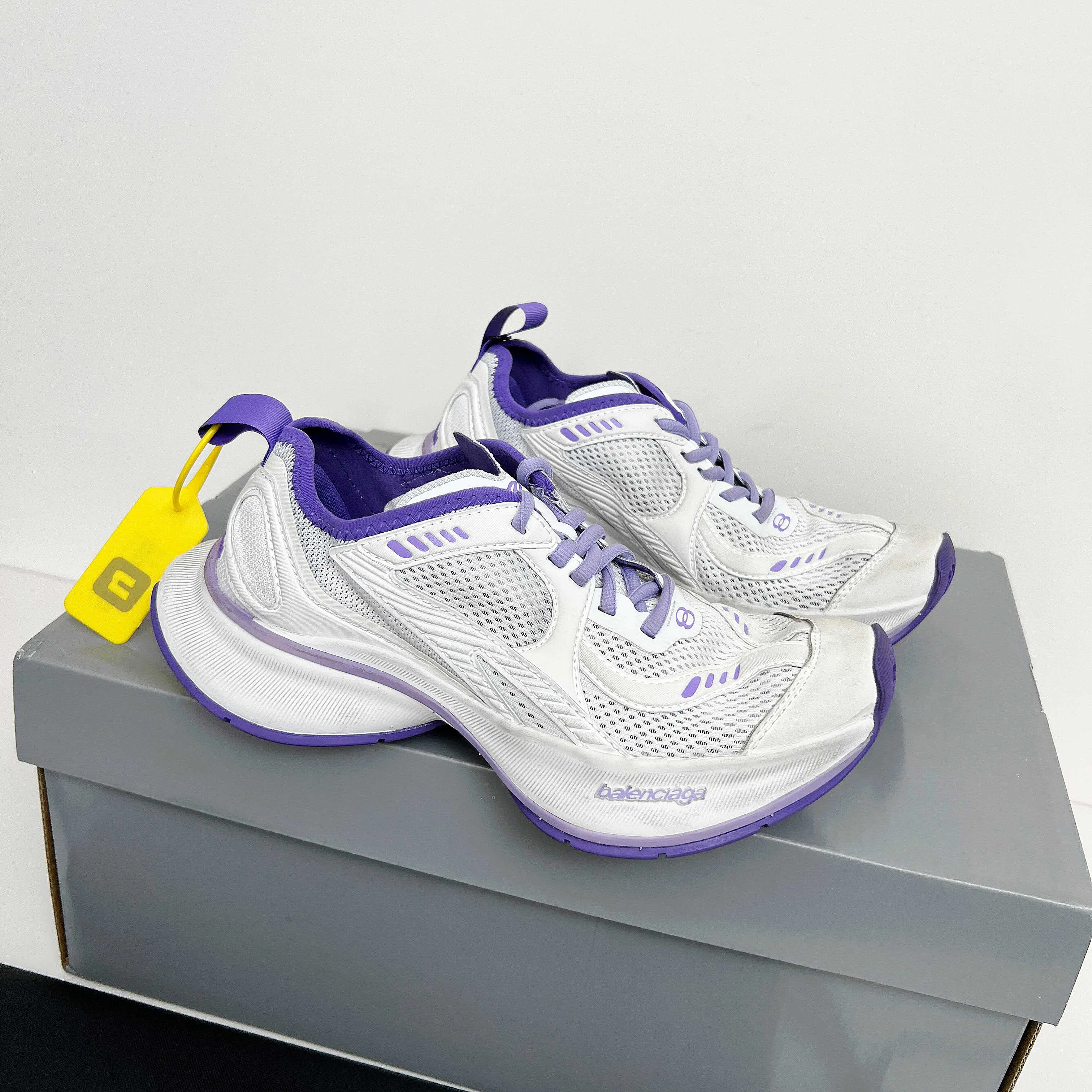 Кроссовки Женские Balenciaga 6428110