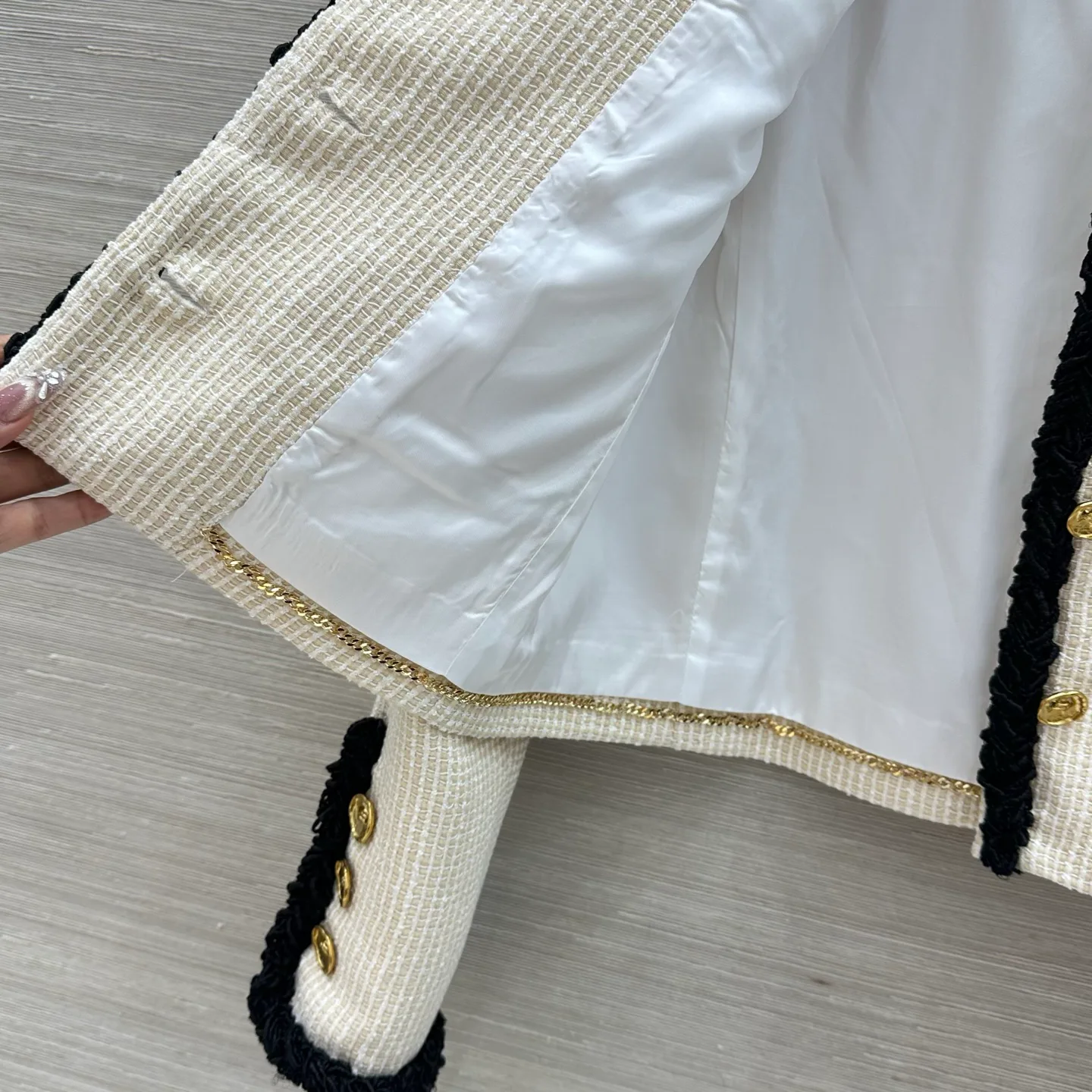 Жакеты Женские Chanel 18376033