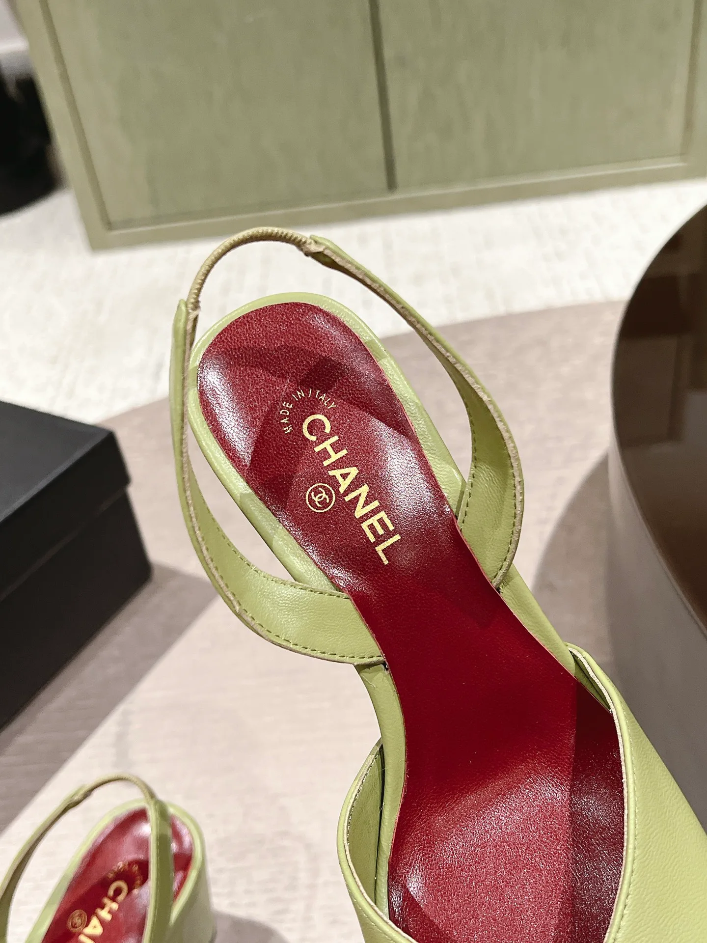 Босоножки Женские Chanel 18508971