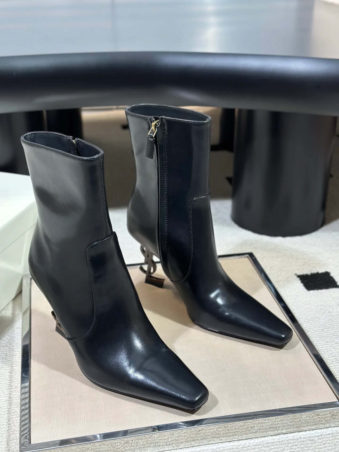 Ботильоны Женские Saint Laurent 19099307