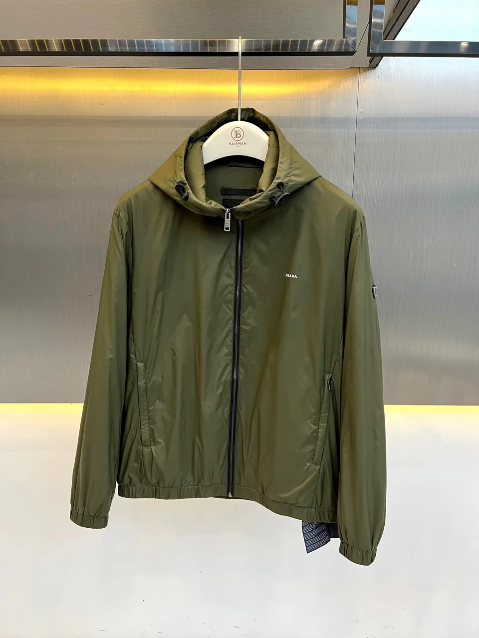 Куртки И Пуховики Женские Prada 18416757