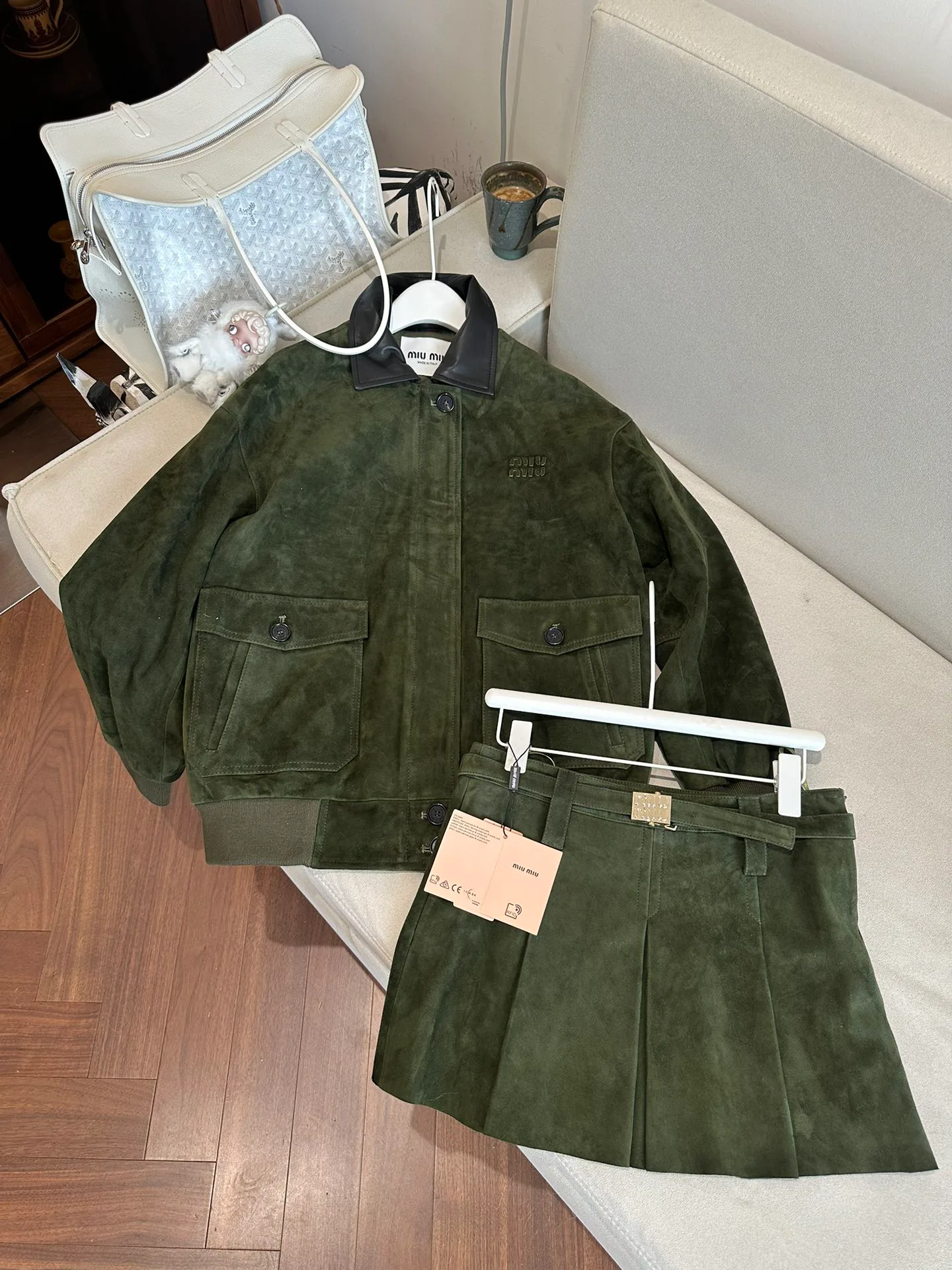 Кожаные Куртки И Дублёнки Женские Miu Miu 1504897