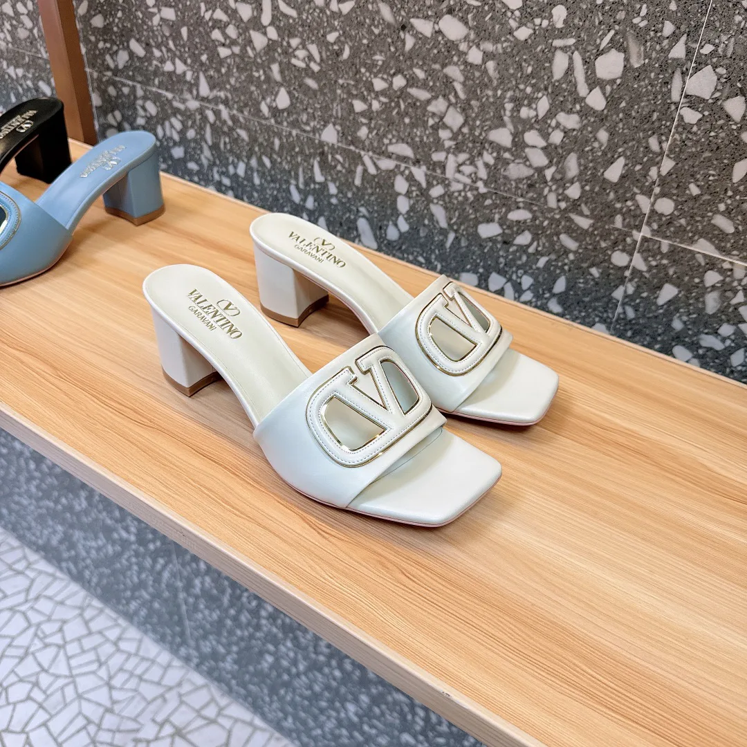 Сандалии Женские Valentino 11892102