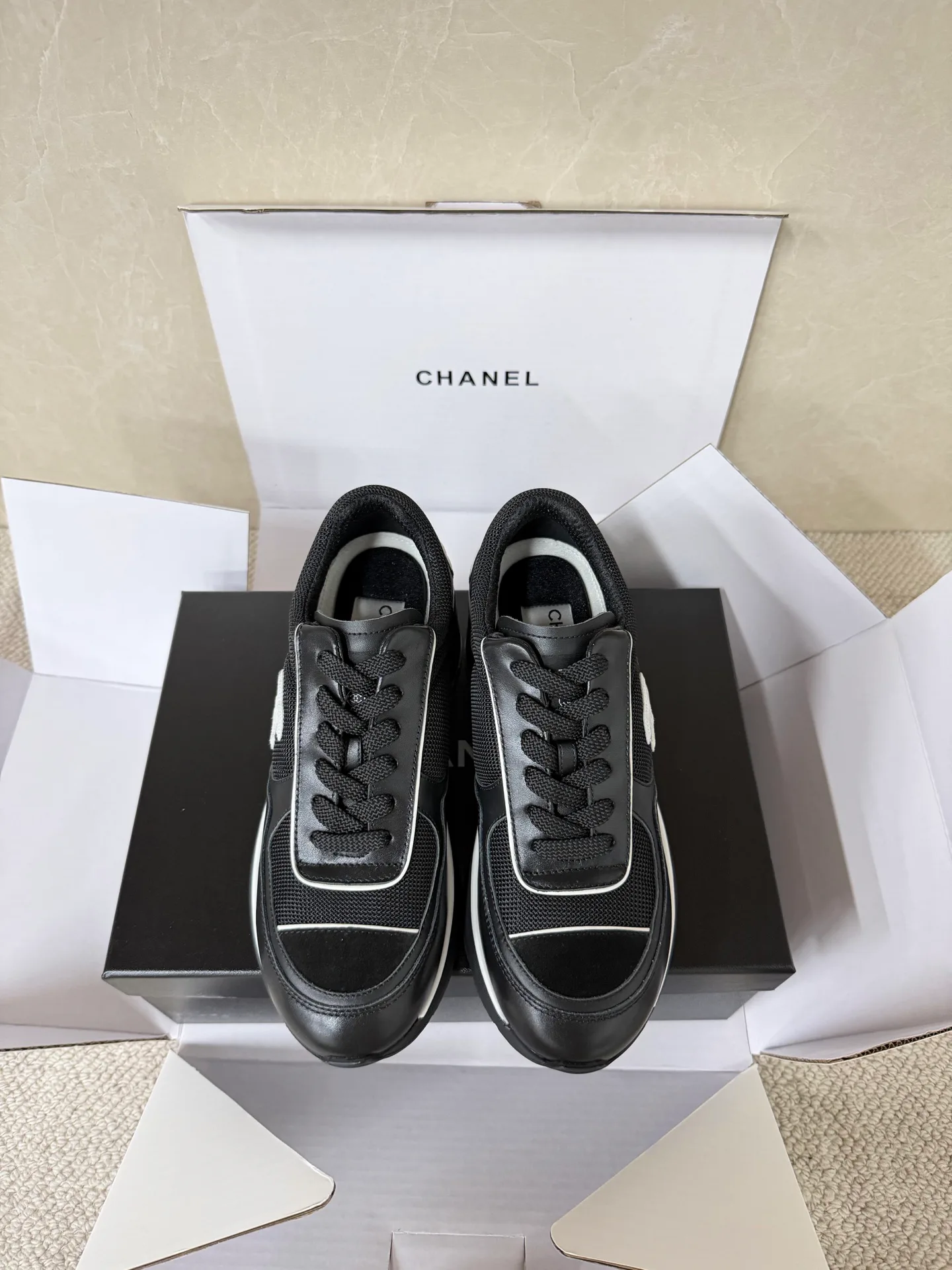 Кроссовки Женские Chanel 1679207
