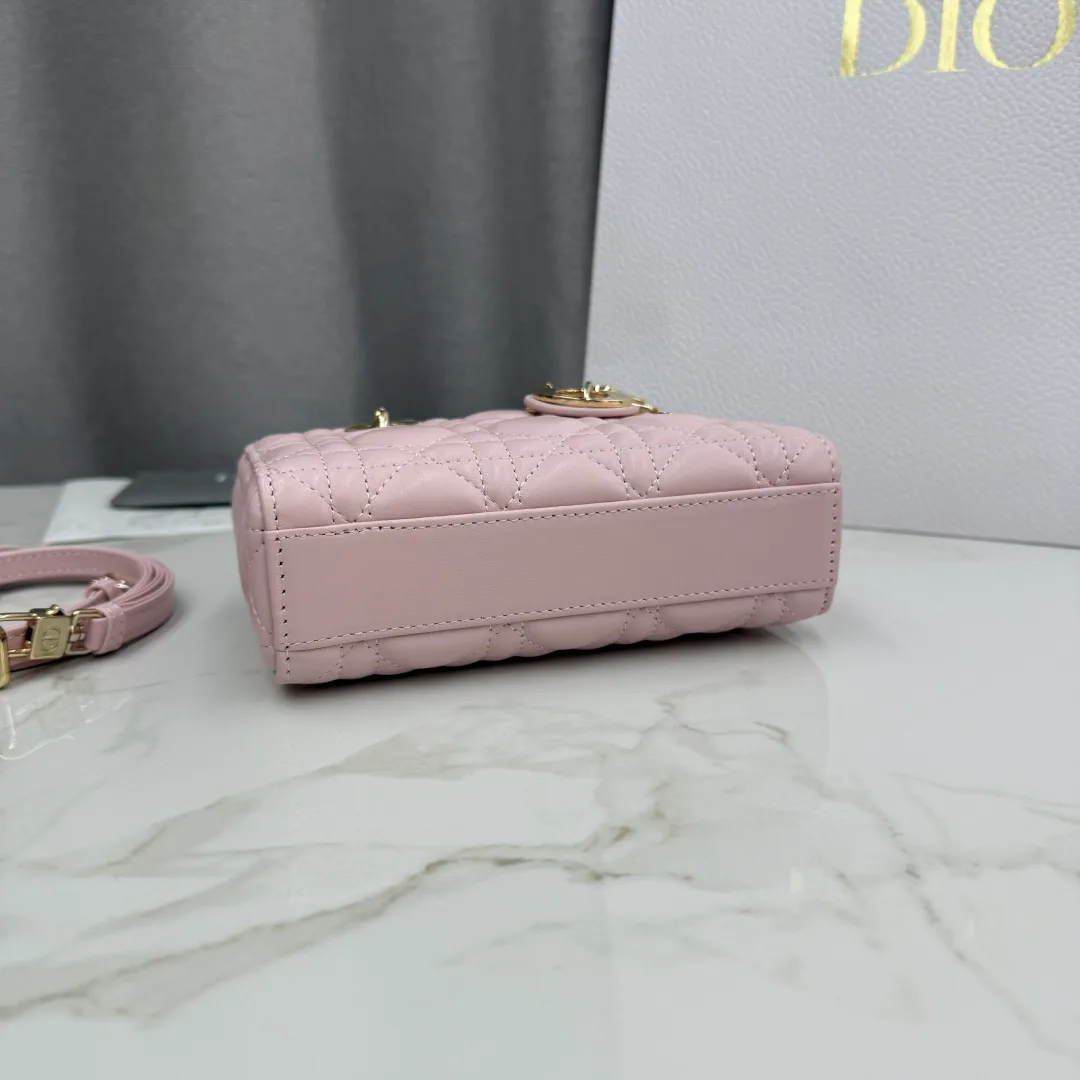 Классические Сумки Женские Christian Dior 12594833