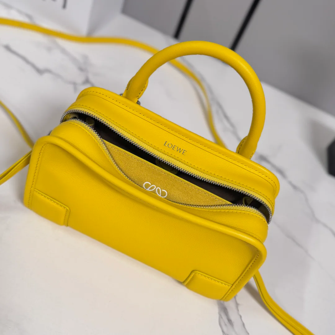 Классические Сумки Женские Loewe 18004246