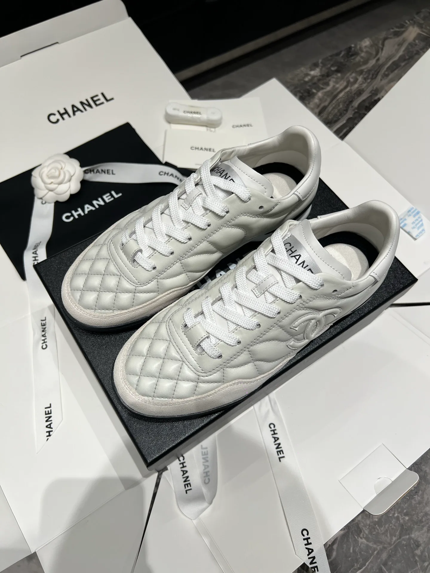 Кроссовки Женские Chanel 408314