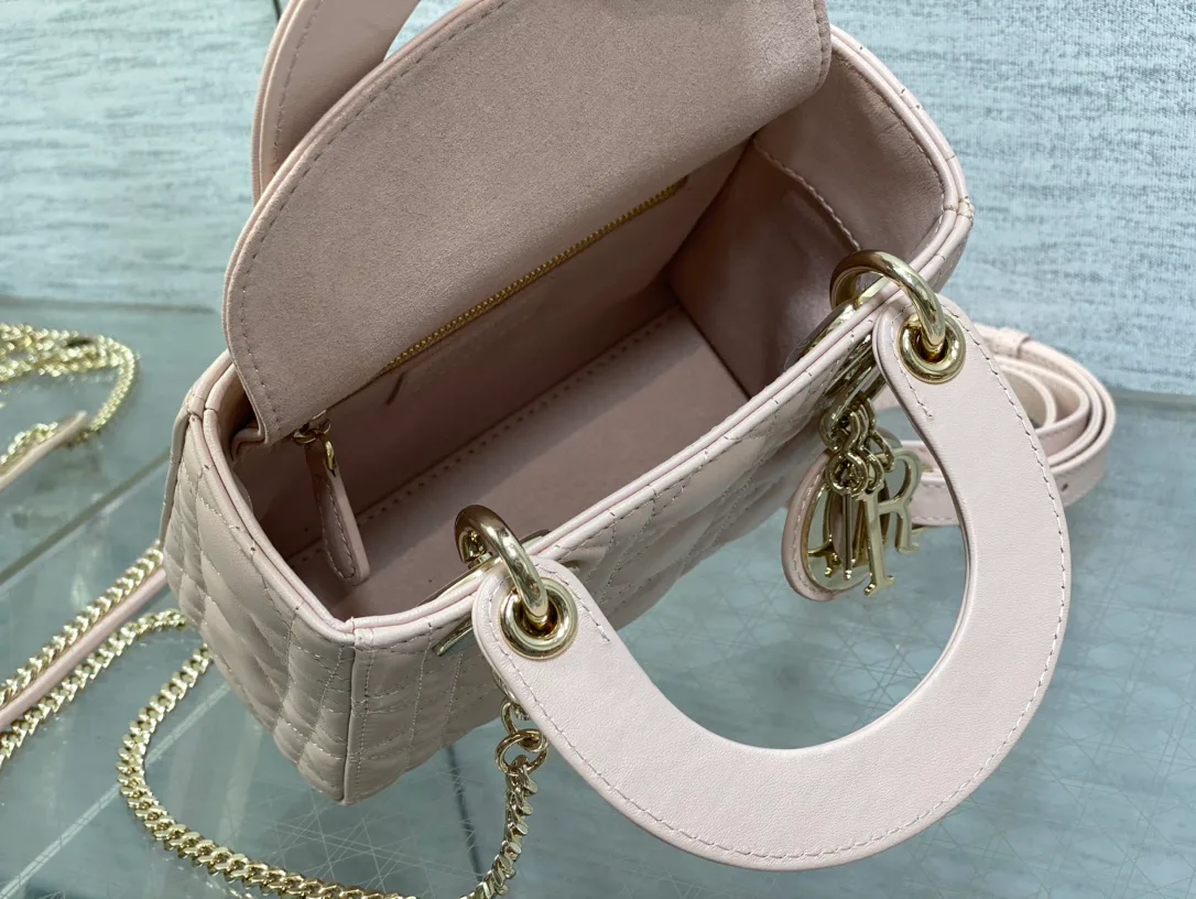Классические Сумки Женские Christian Dior 11685154