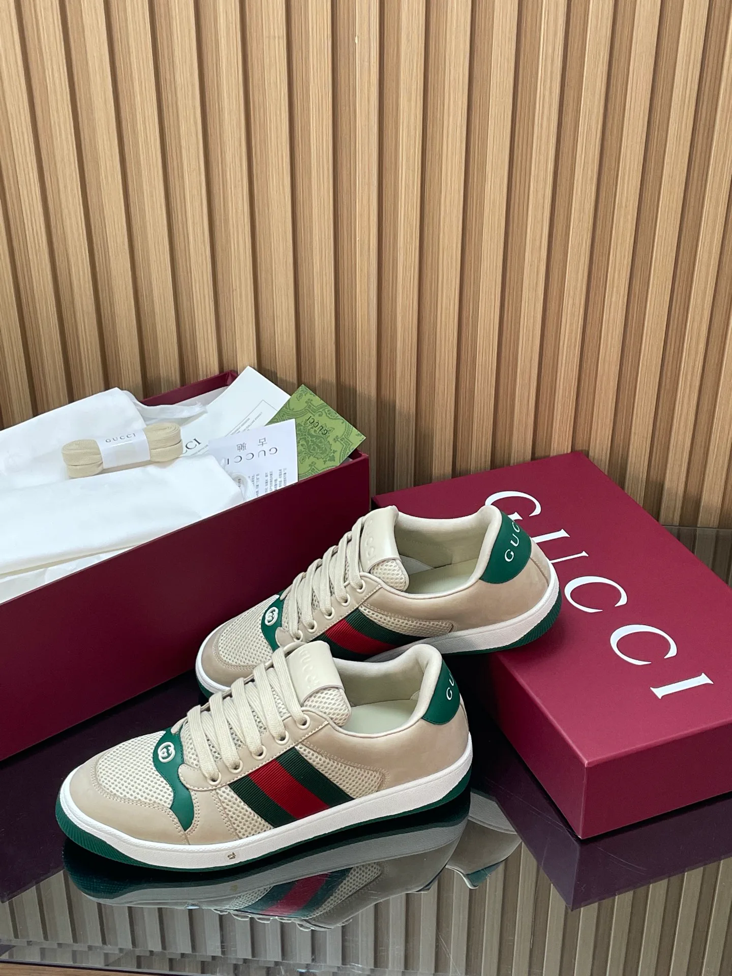 Кроссовки Женские Gucci 18700138