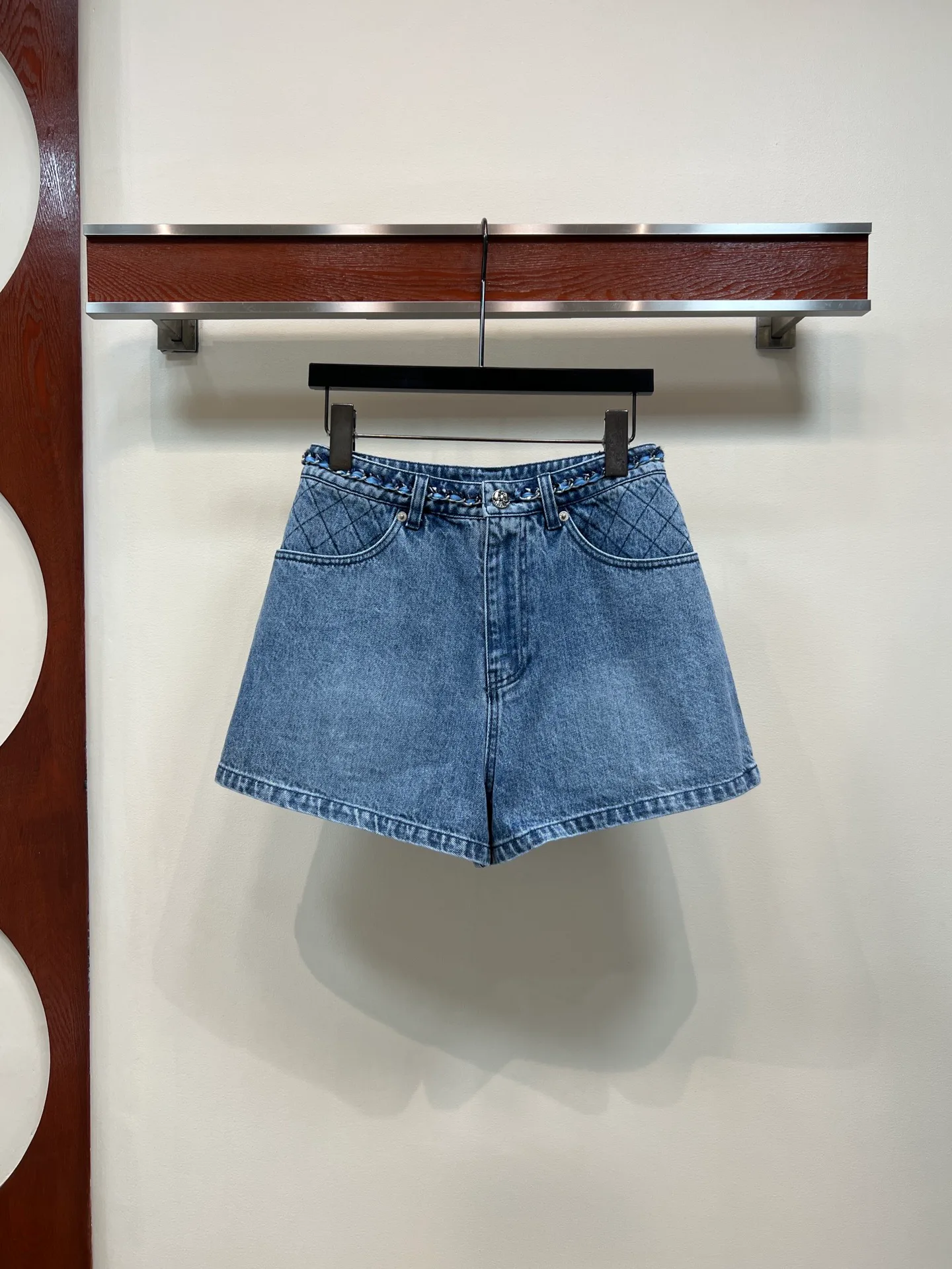 Шорты Женские Chanel 11302054