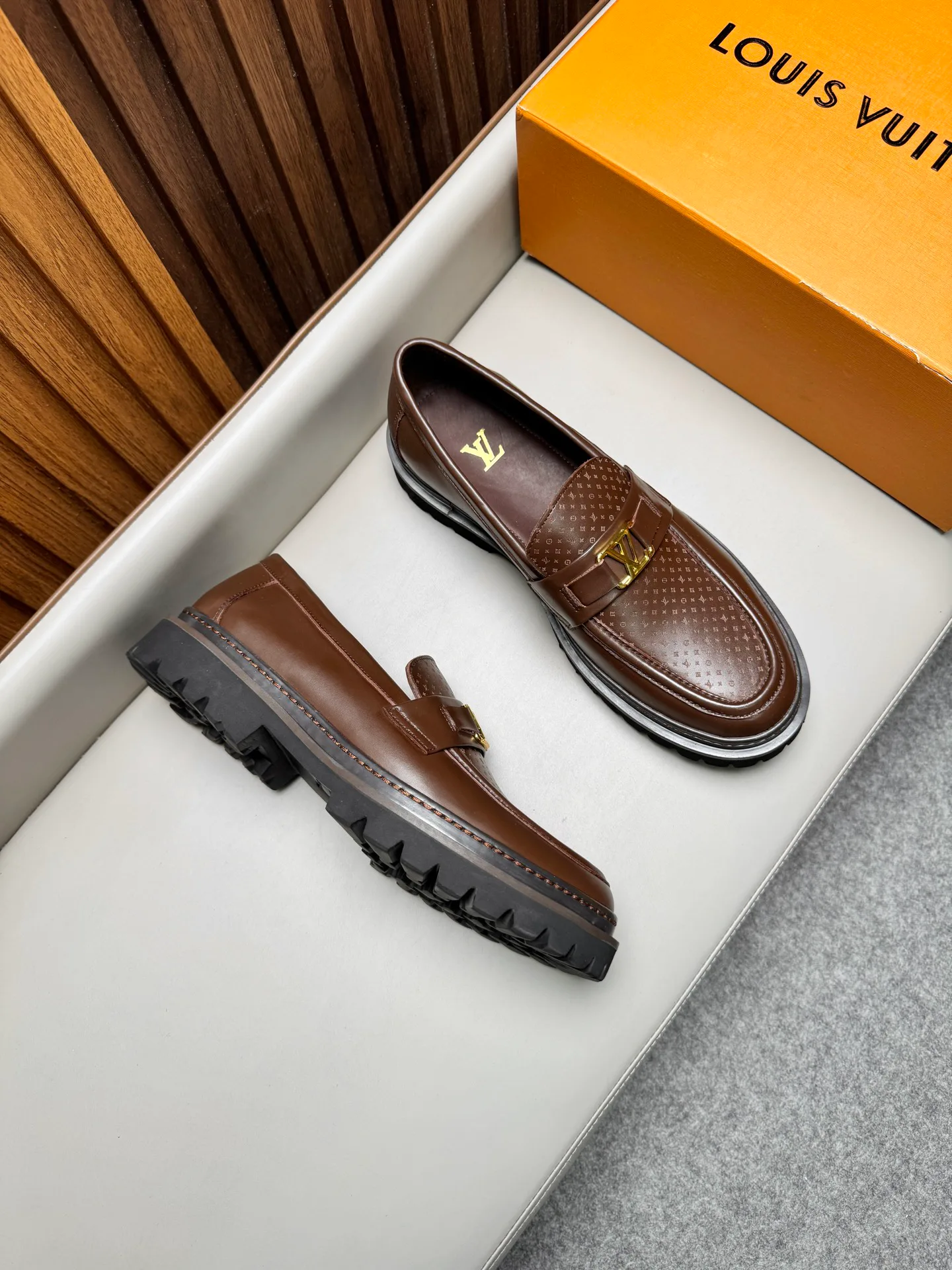 Лоферы И Туфли Мужские Louis Vuitton 17470881