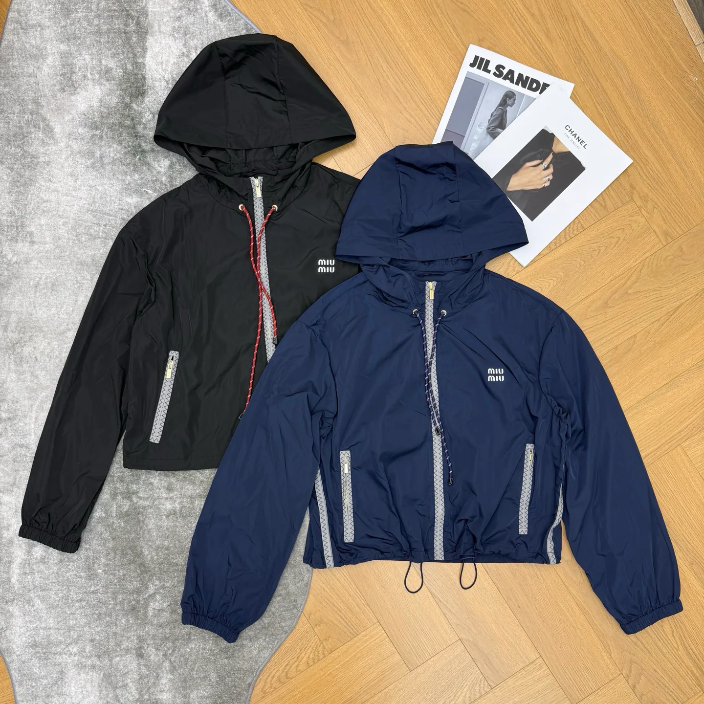 Куртки И Пуховики Женские Miu Miu 11470289