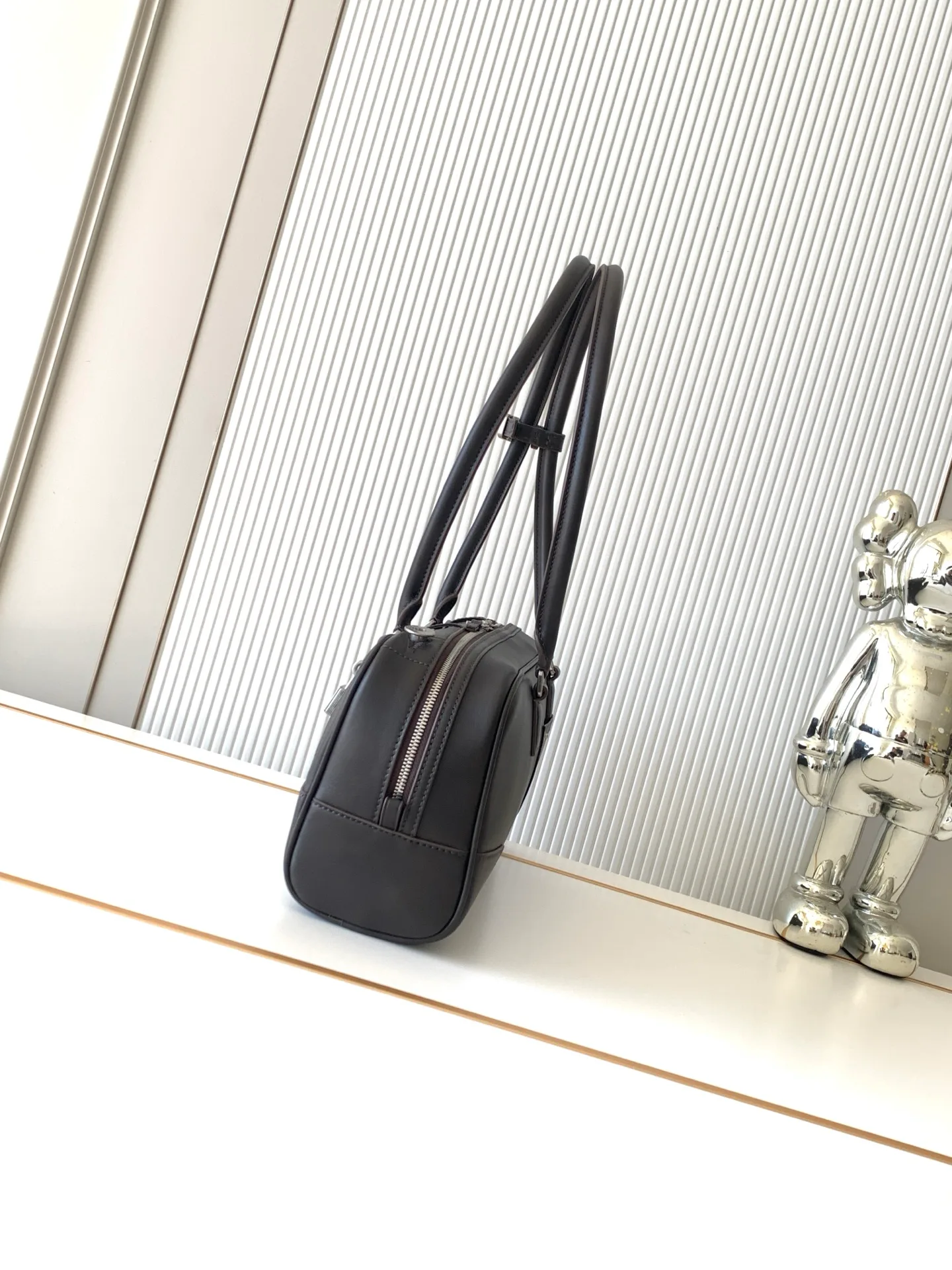 Классические Сумки Женские Loewe 11504283