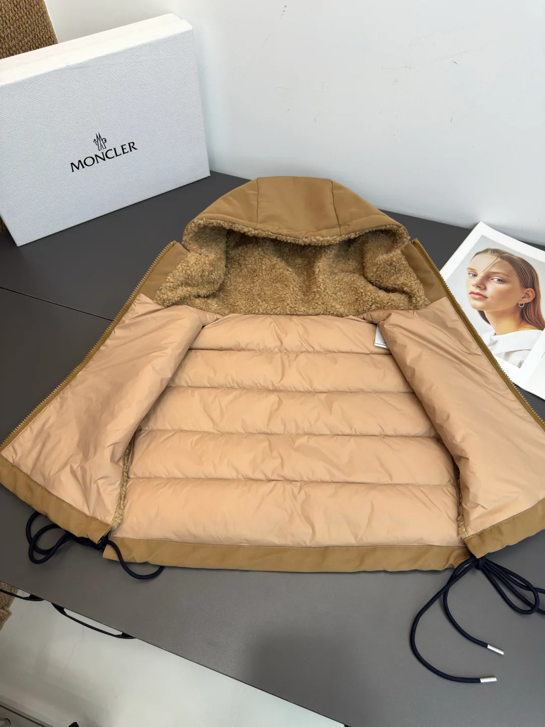 Куртки И Пуховики Женские Moncler 18816439