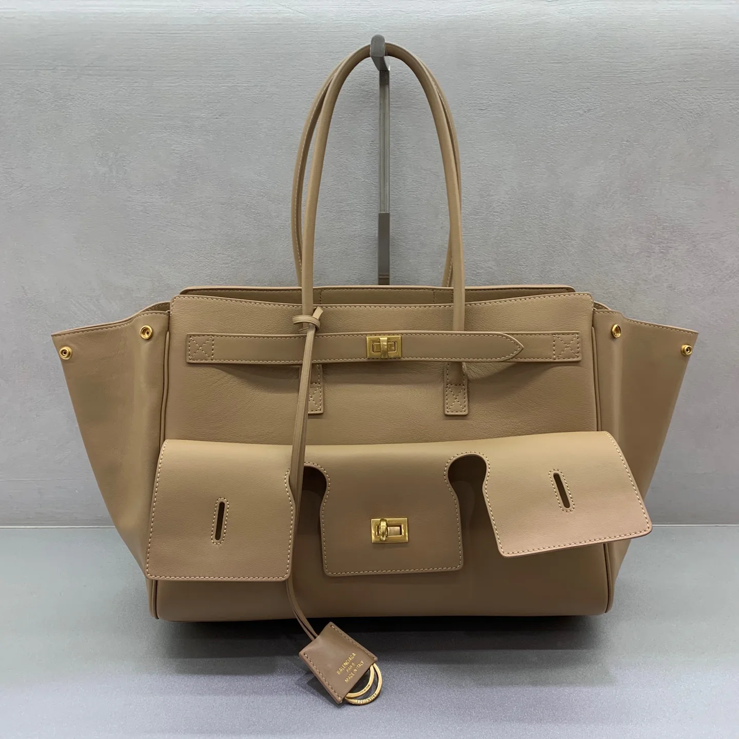 Сумки На Ремне Женские Balenciaga 750420