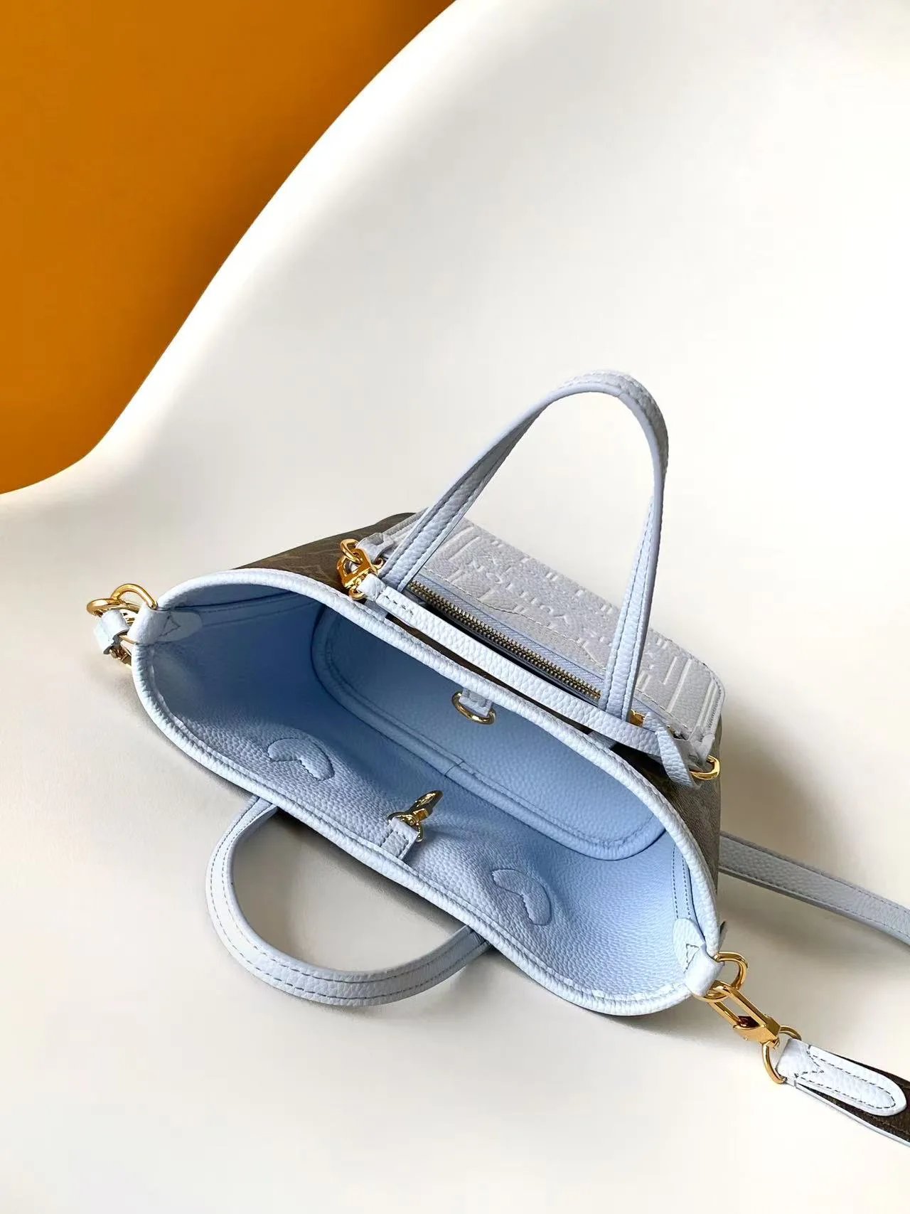 Классические Сумки Женские Louis Vuitton 17483327