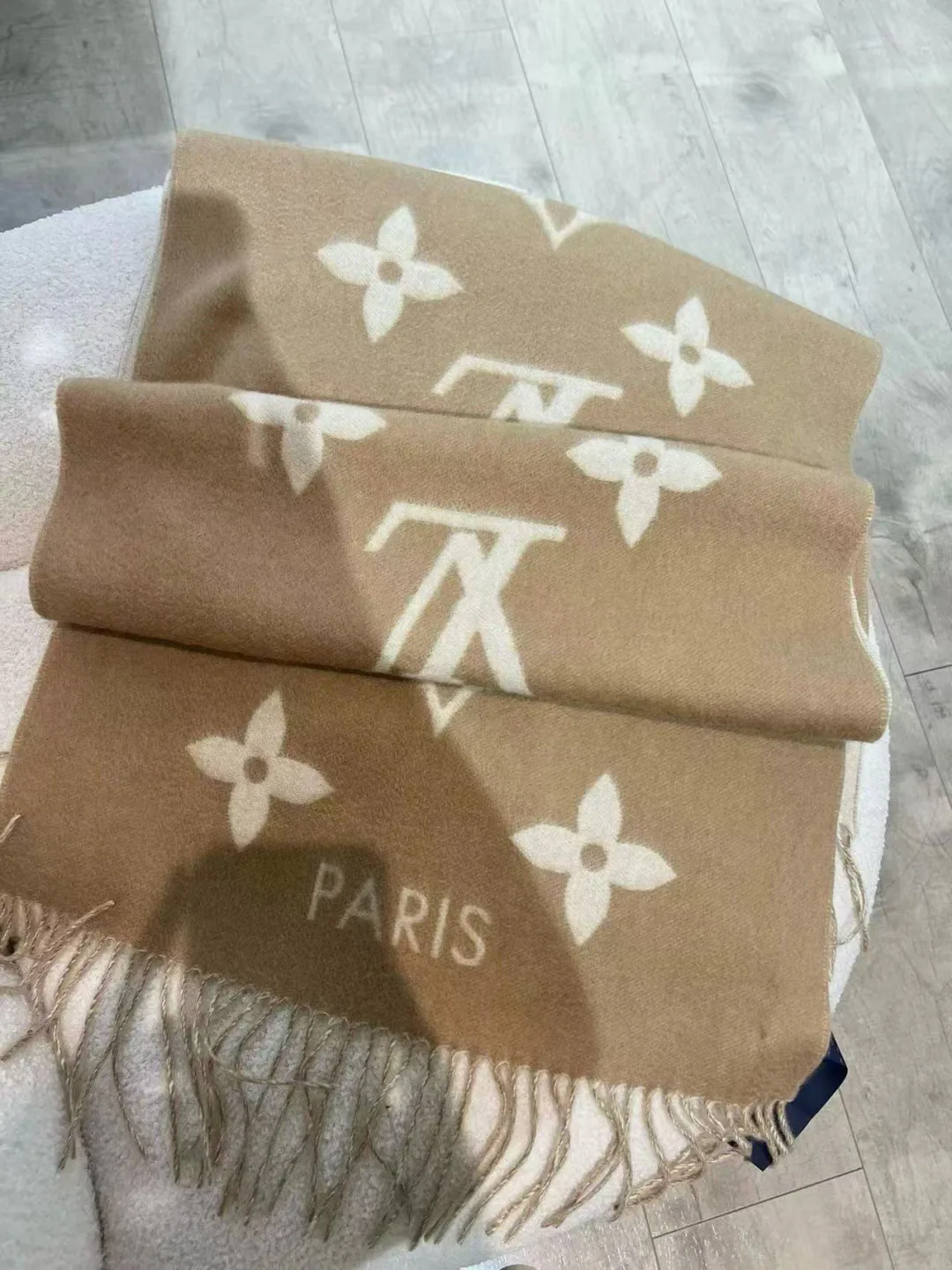 Шарфы Louis Vuitton 1883234