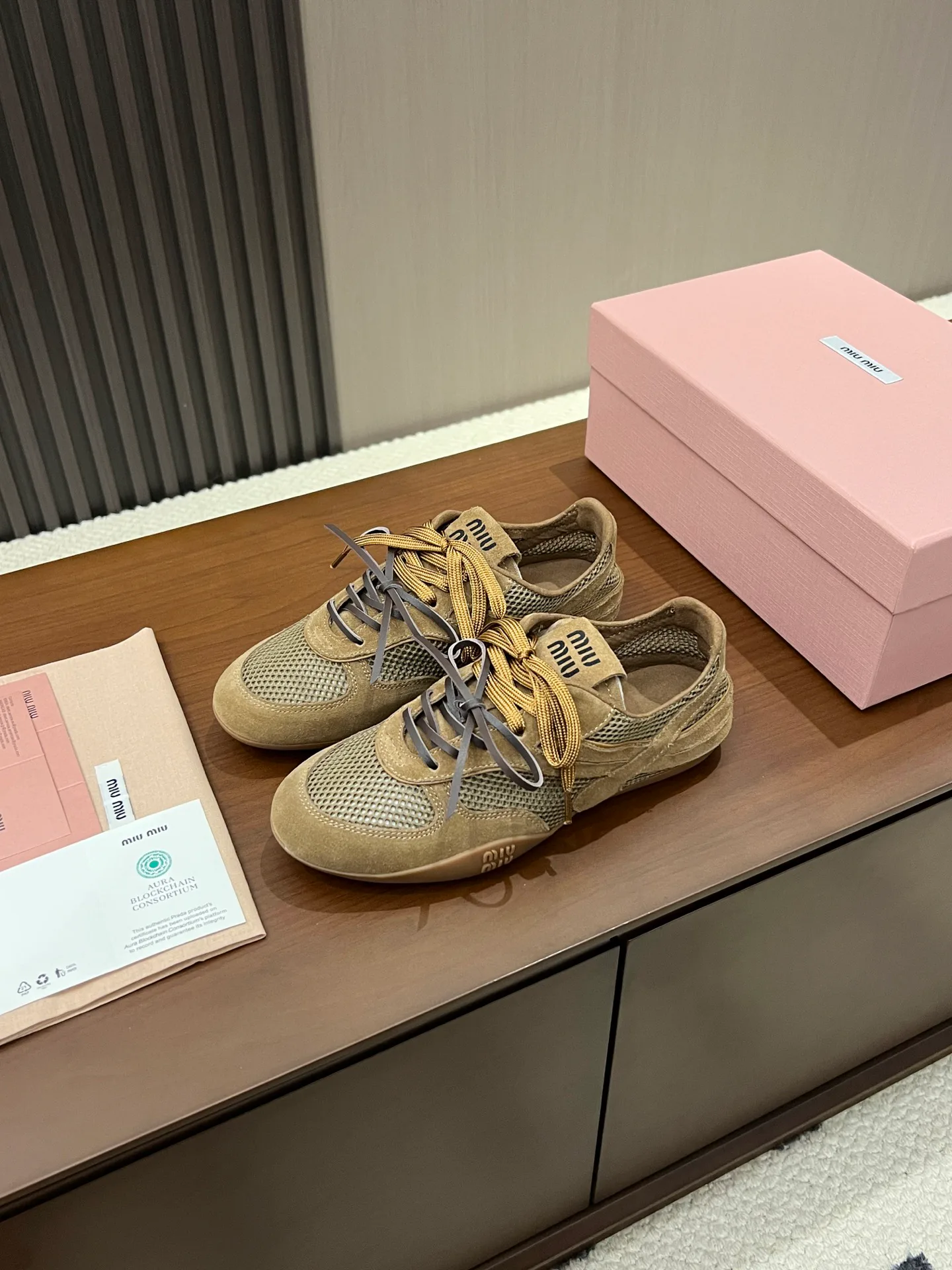 Кроссовки Женские Miu Miu 17968590