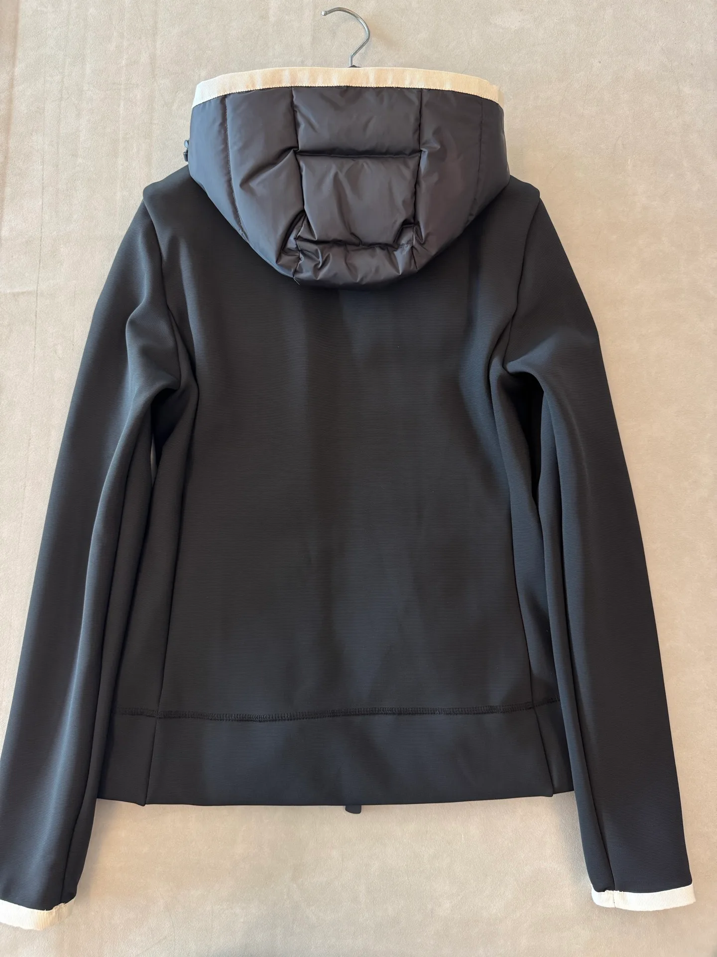 Куртки И Пуховики Женские Moncler 18491939