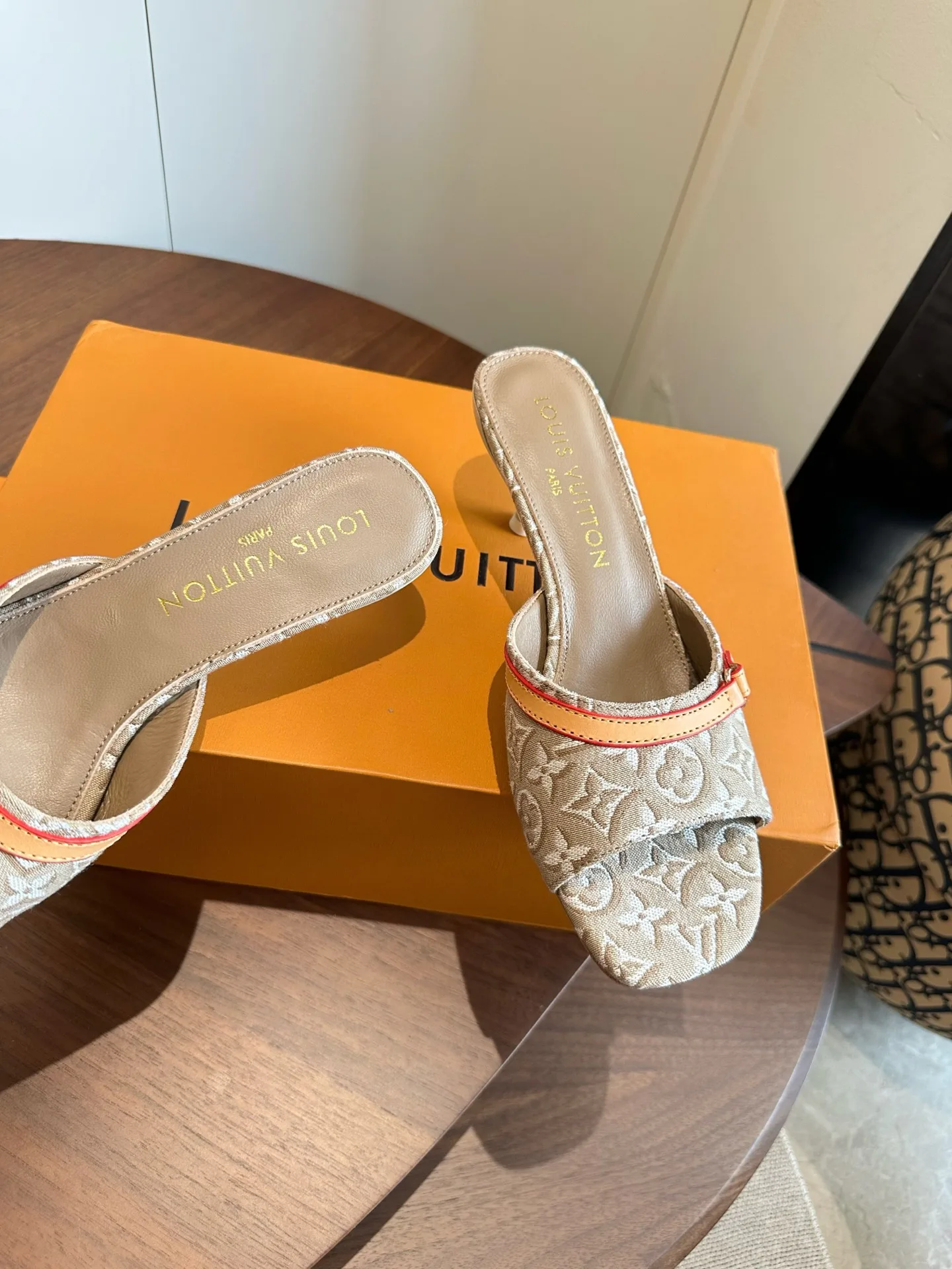 Мюли И Сабо Женские Louis Vuitton 17580805