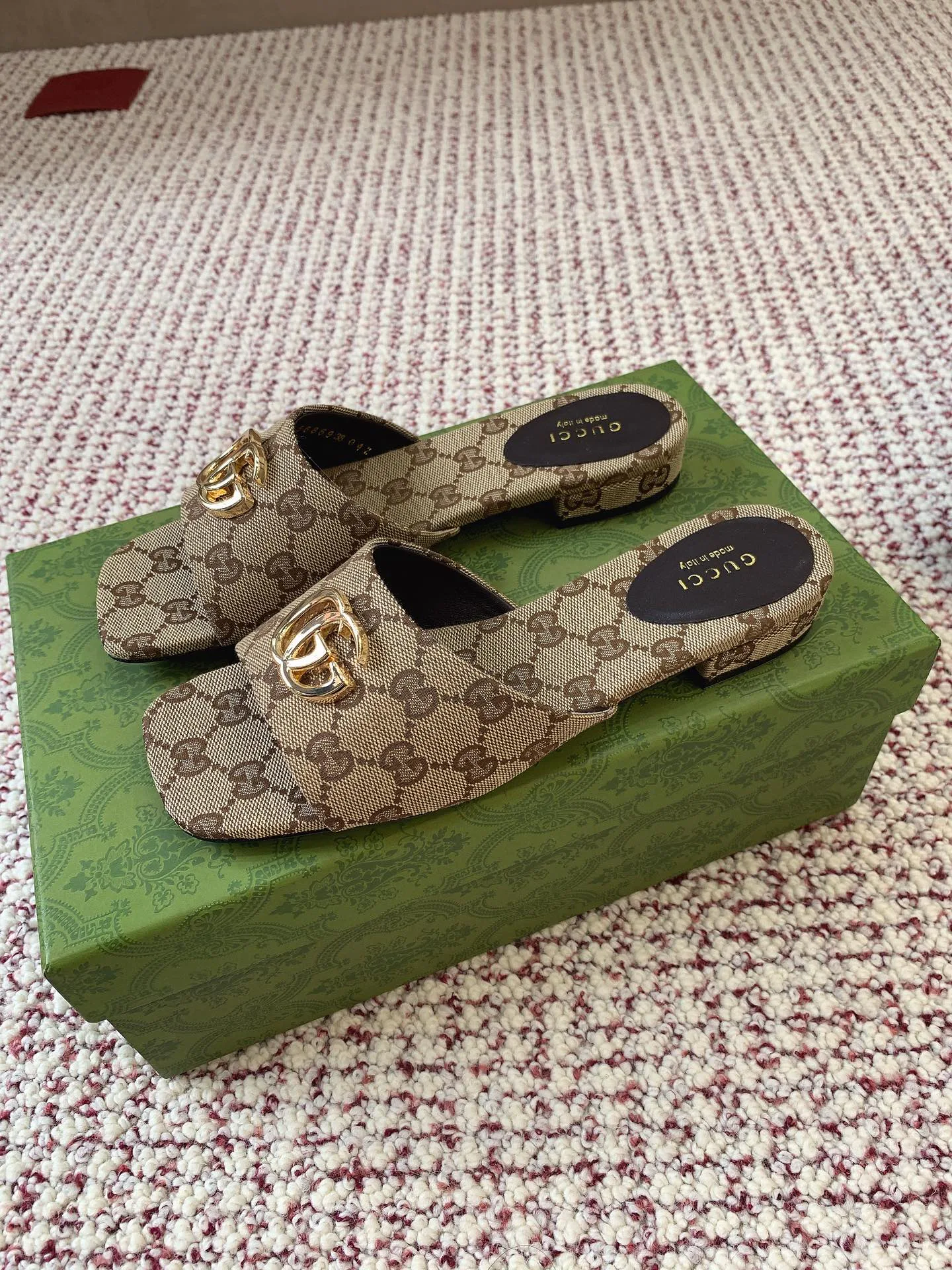 Босоножки Женские Gucci 13438265