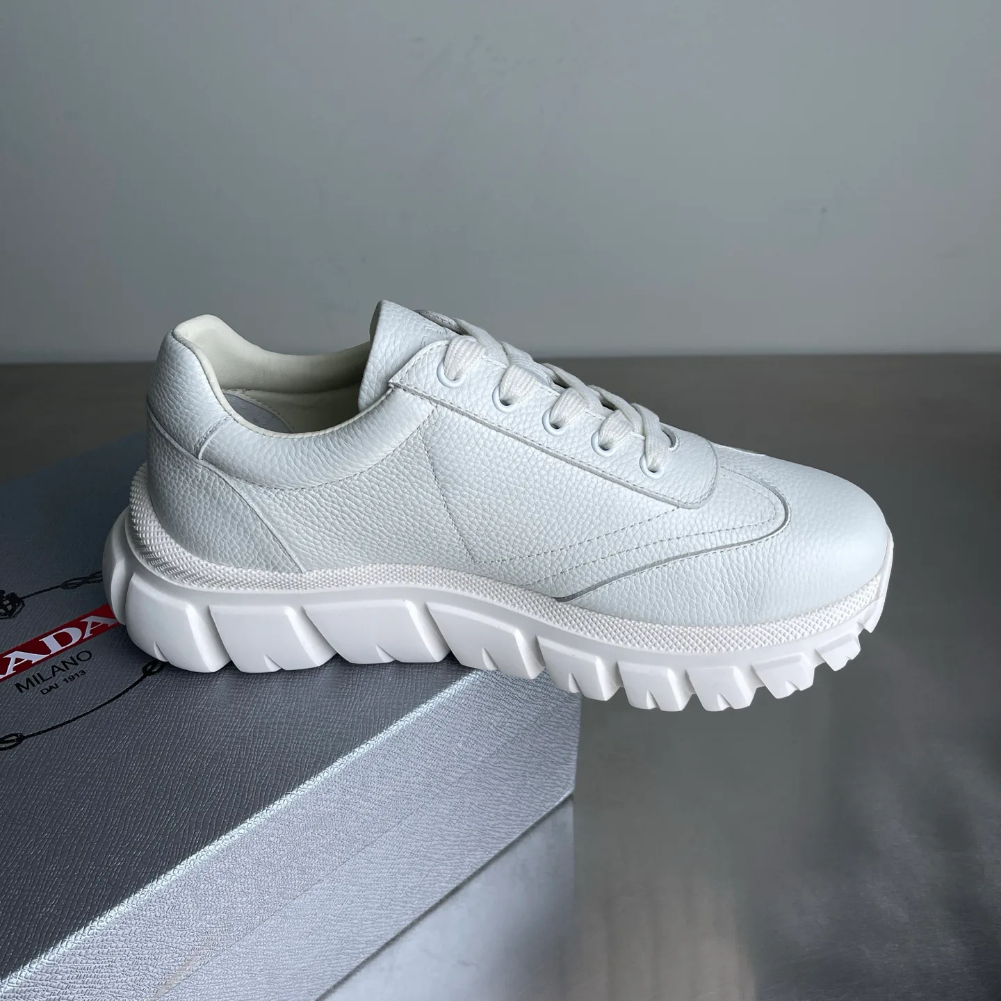 Кроссовки Мужские Prada 5058292