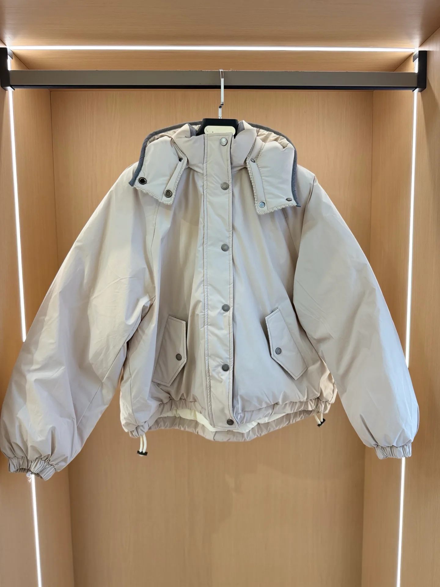 Куртки И Пуховики Женские Brunello Cucinelli 17906260