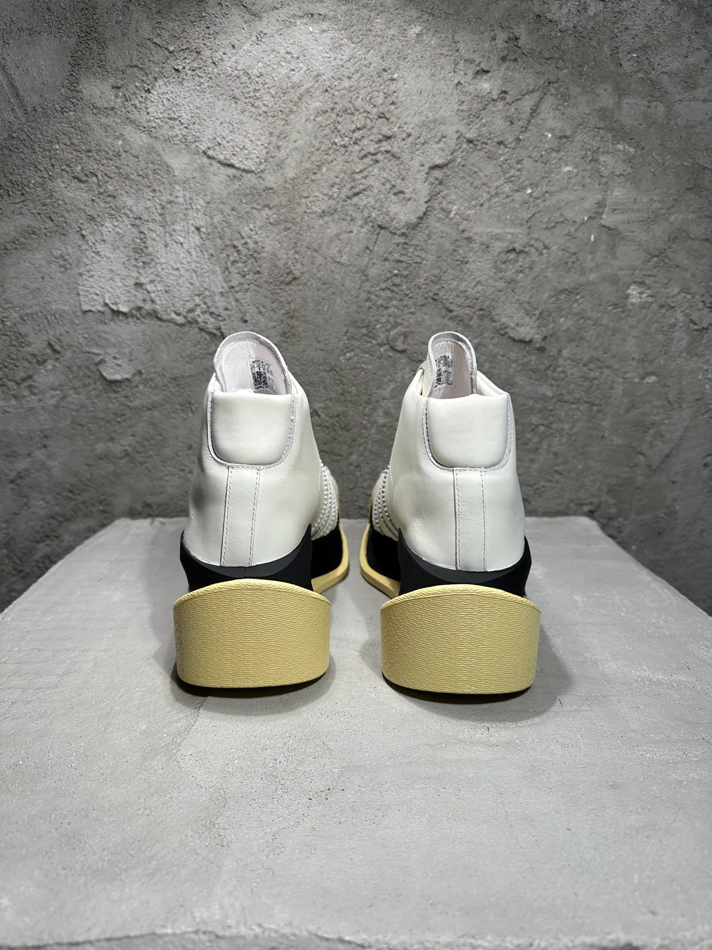 Кроссовки Женские Y-3 18011945