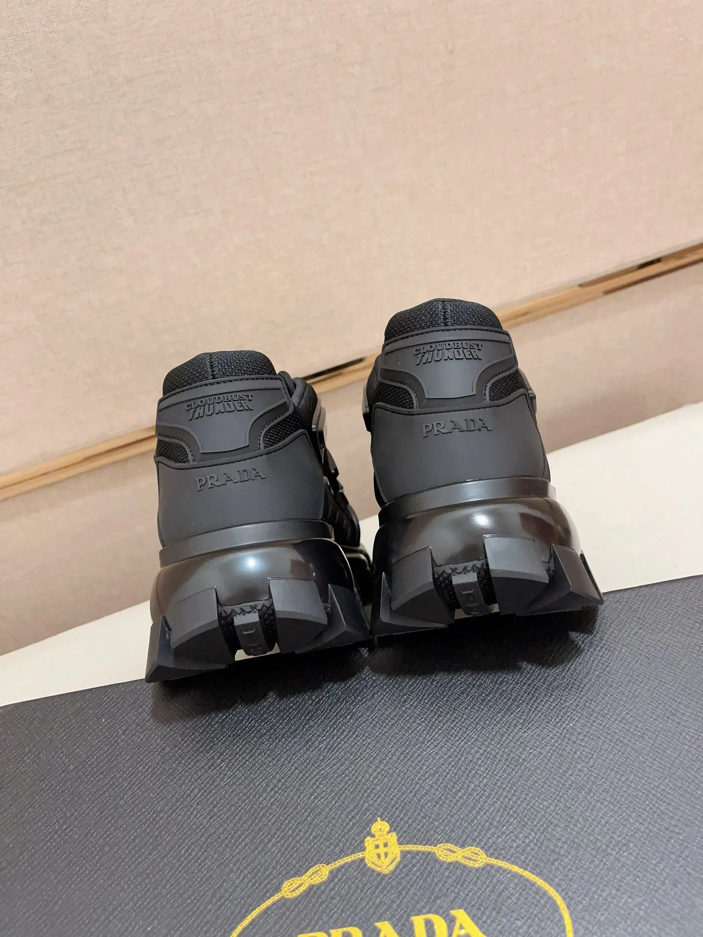 Кроссовки Мужские Prada 34097