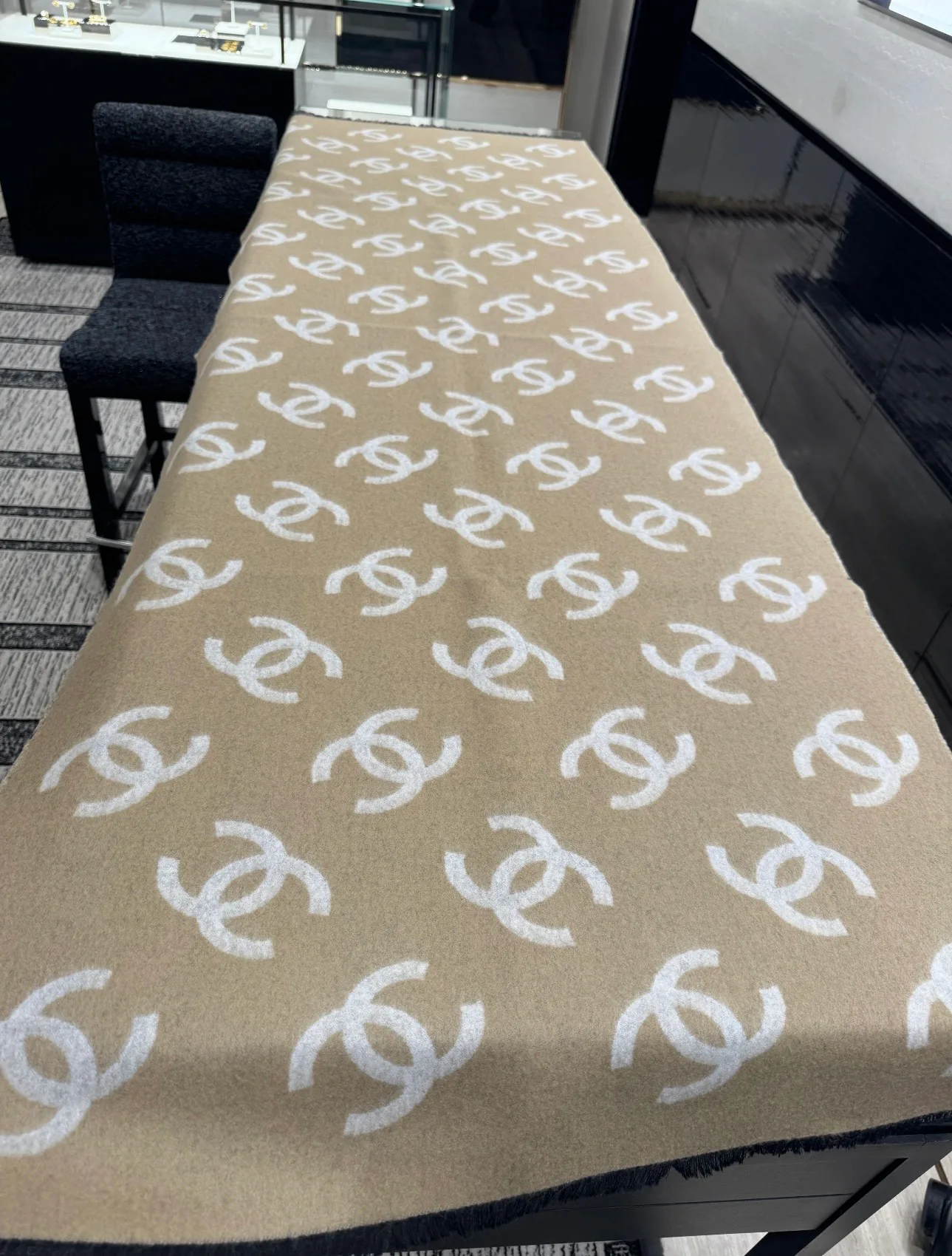 Шарфы Chanel 18401181